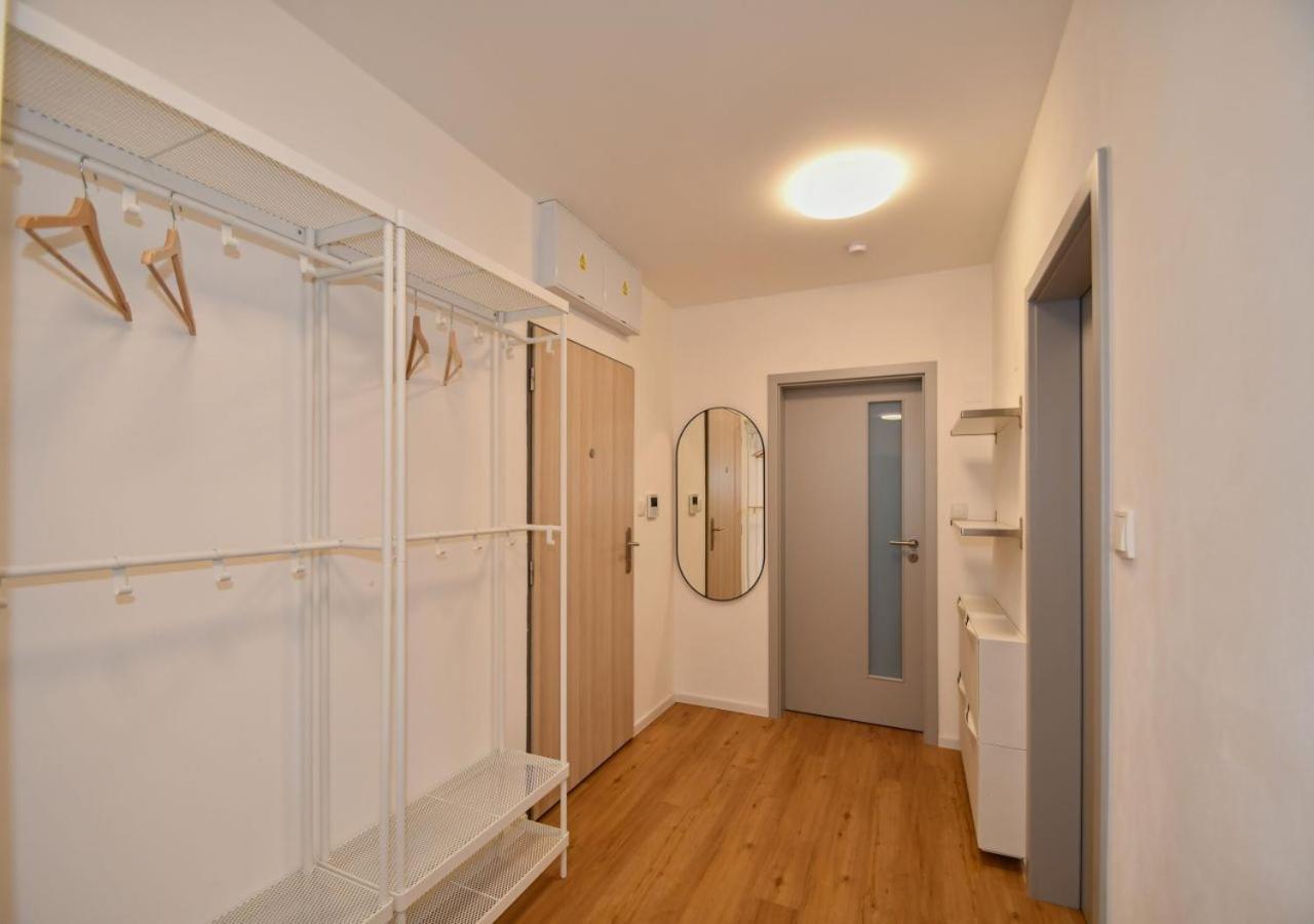EFI Residence Holzova 28