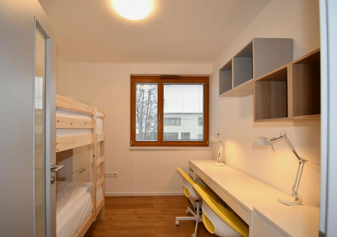 EFI Residence Holzova 28