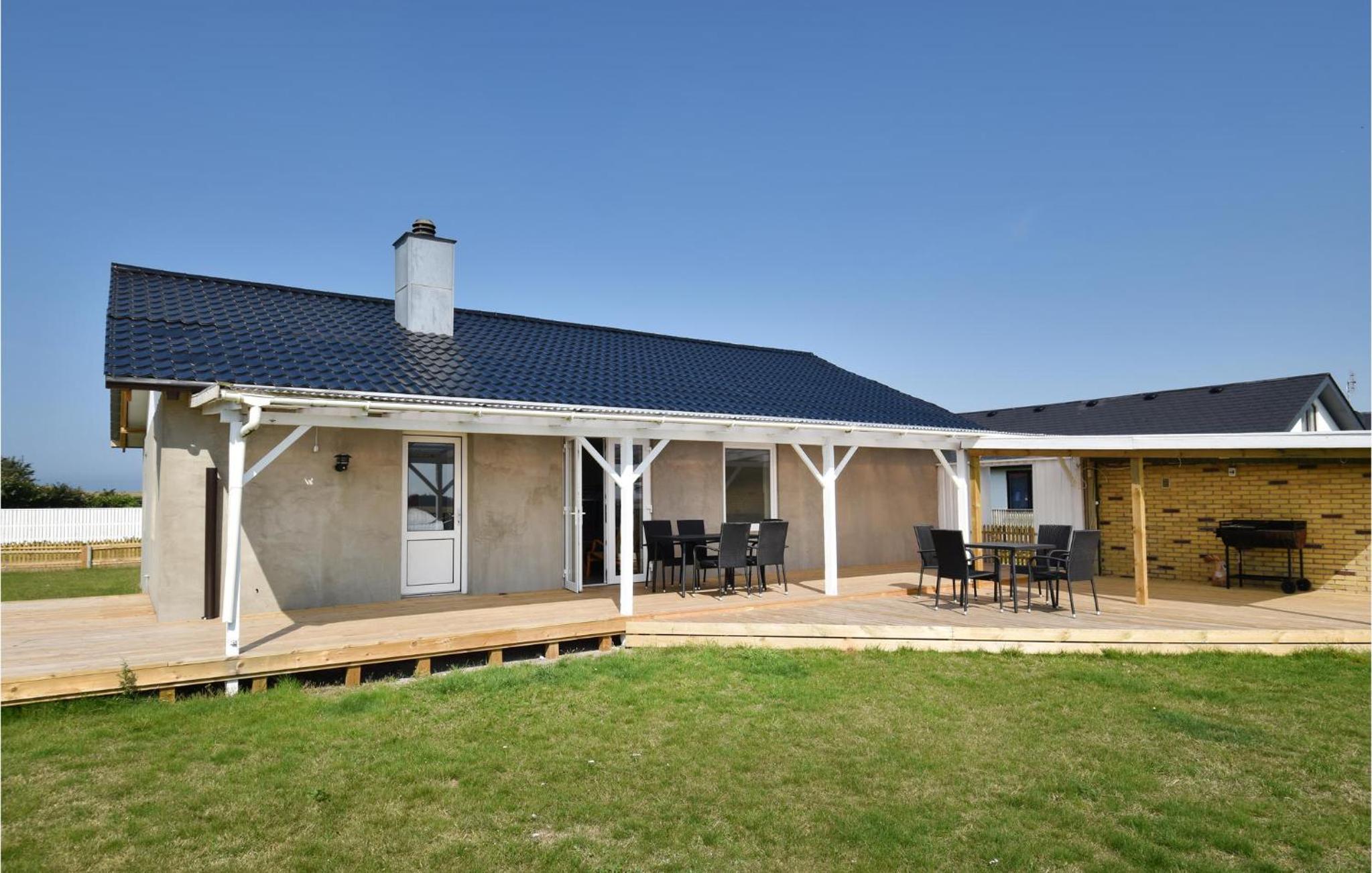Awesome Home In Harboøre With Kitchen