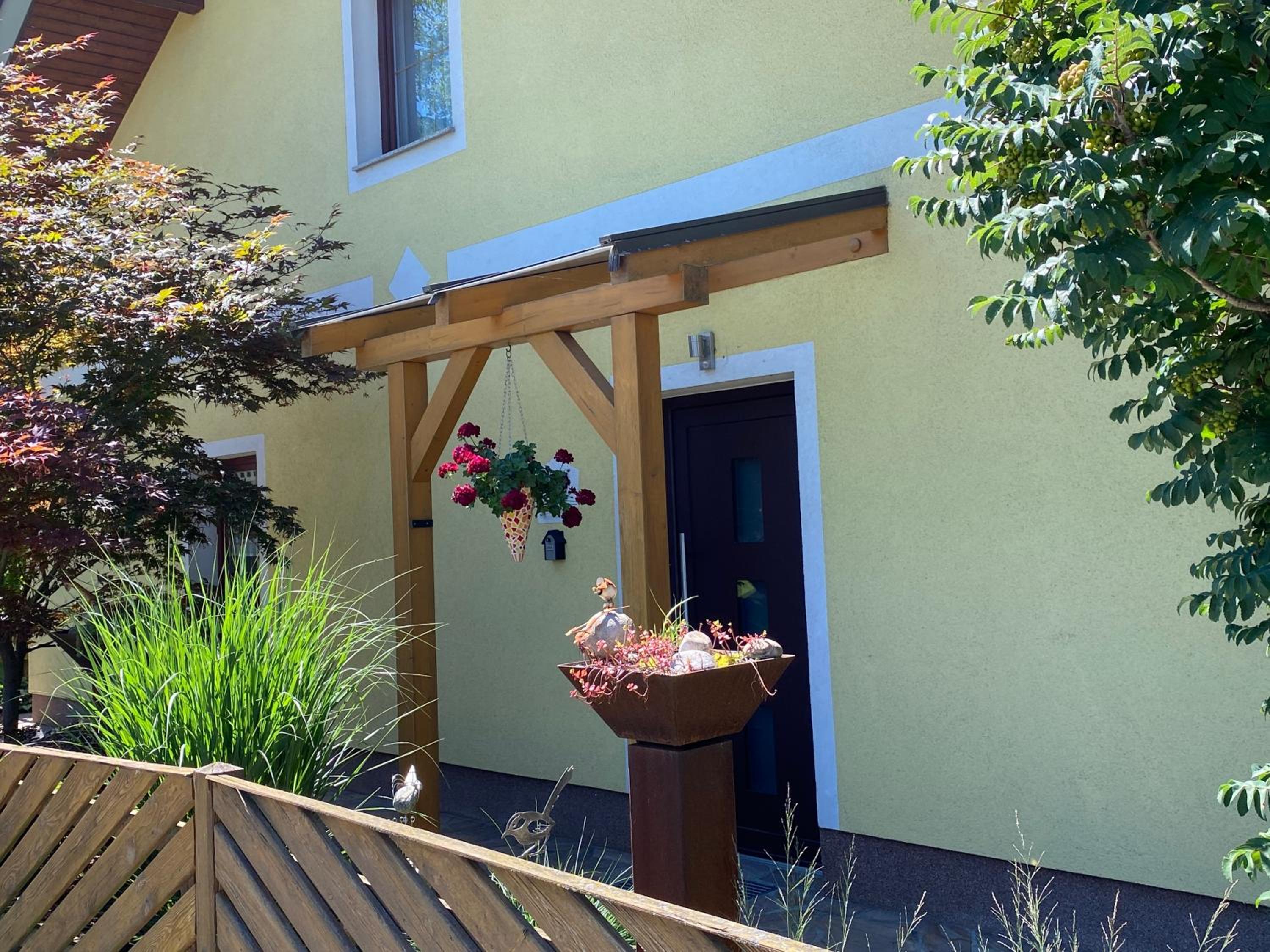 Privatzimmer und Ferienwohnungen Leeb