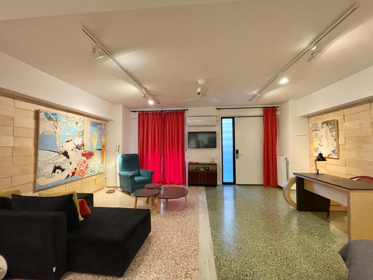 Vouliagmeni Art Micro Loft photo 3