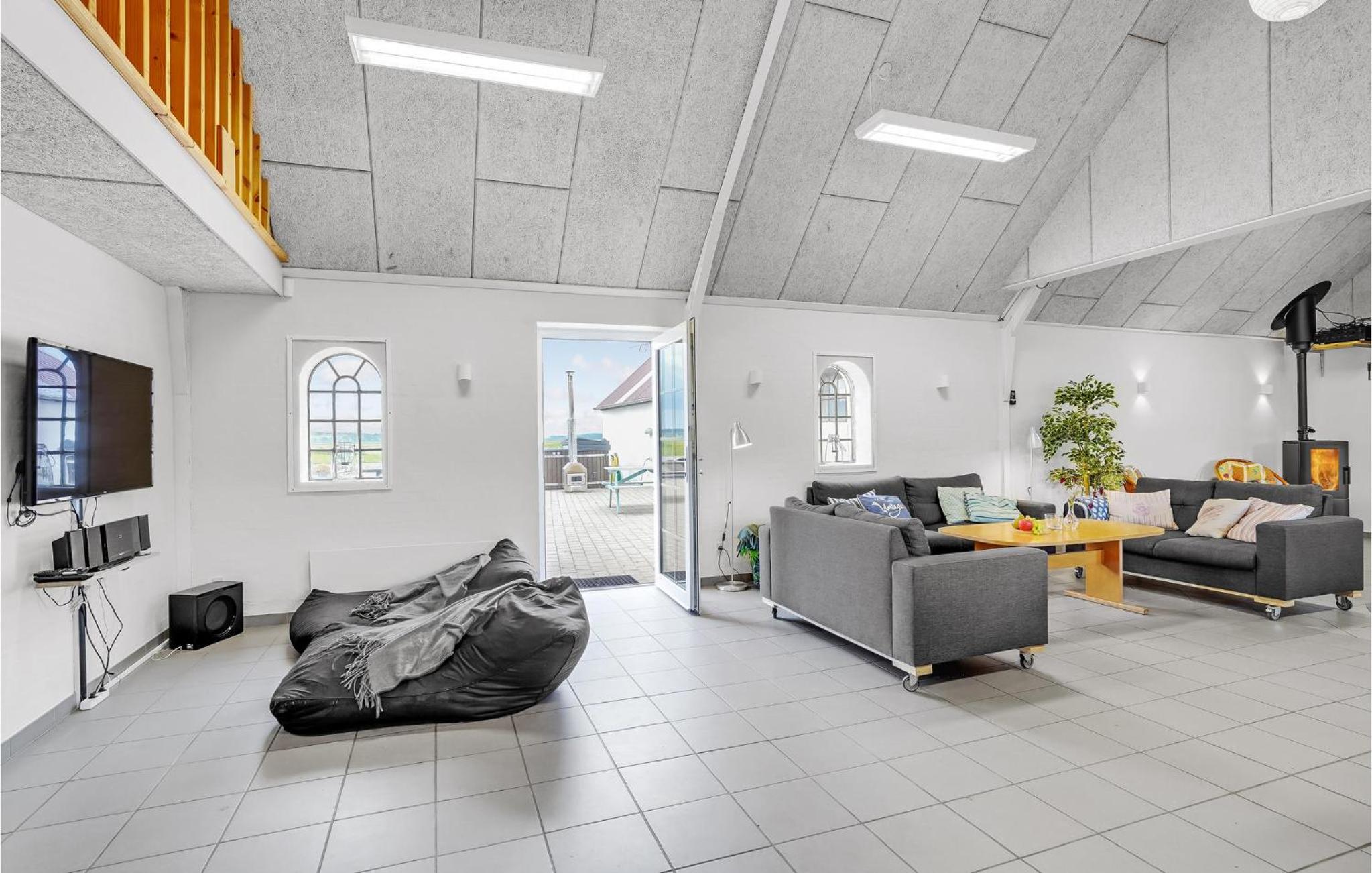 Awesome Home In Thyholm With Kitchen