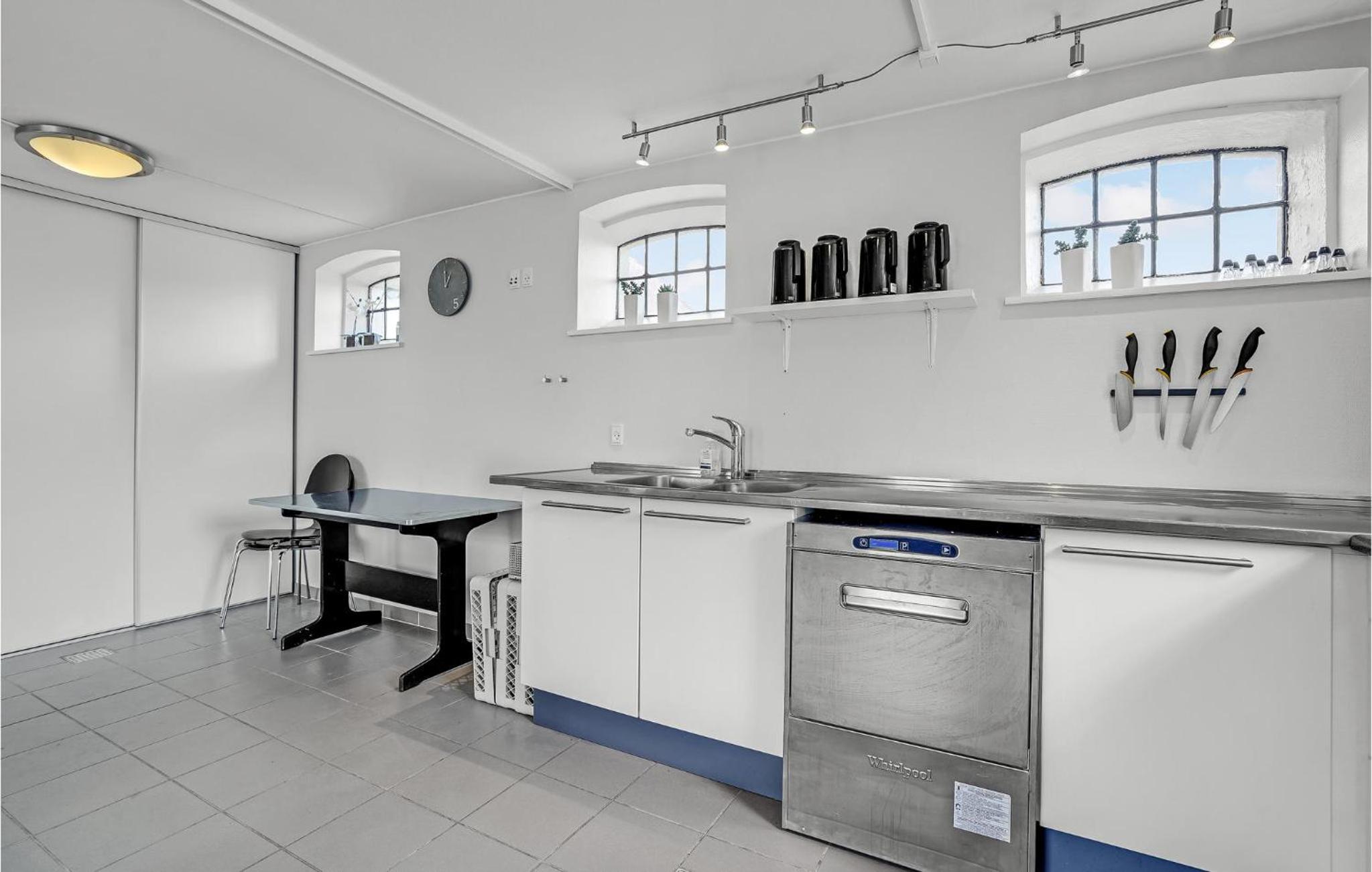 Awesome Home In Thyholm With Kitchen