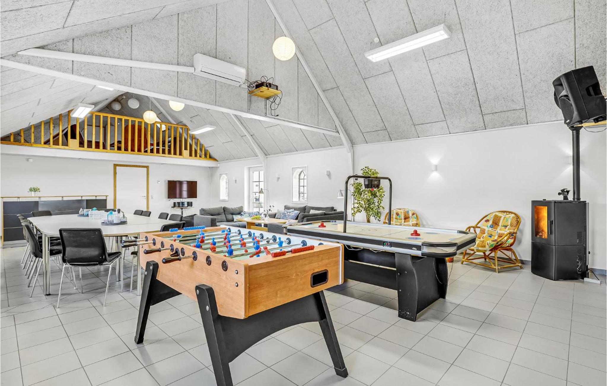 Awesome Home In Thyholm With Kitchen