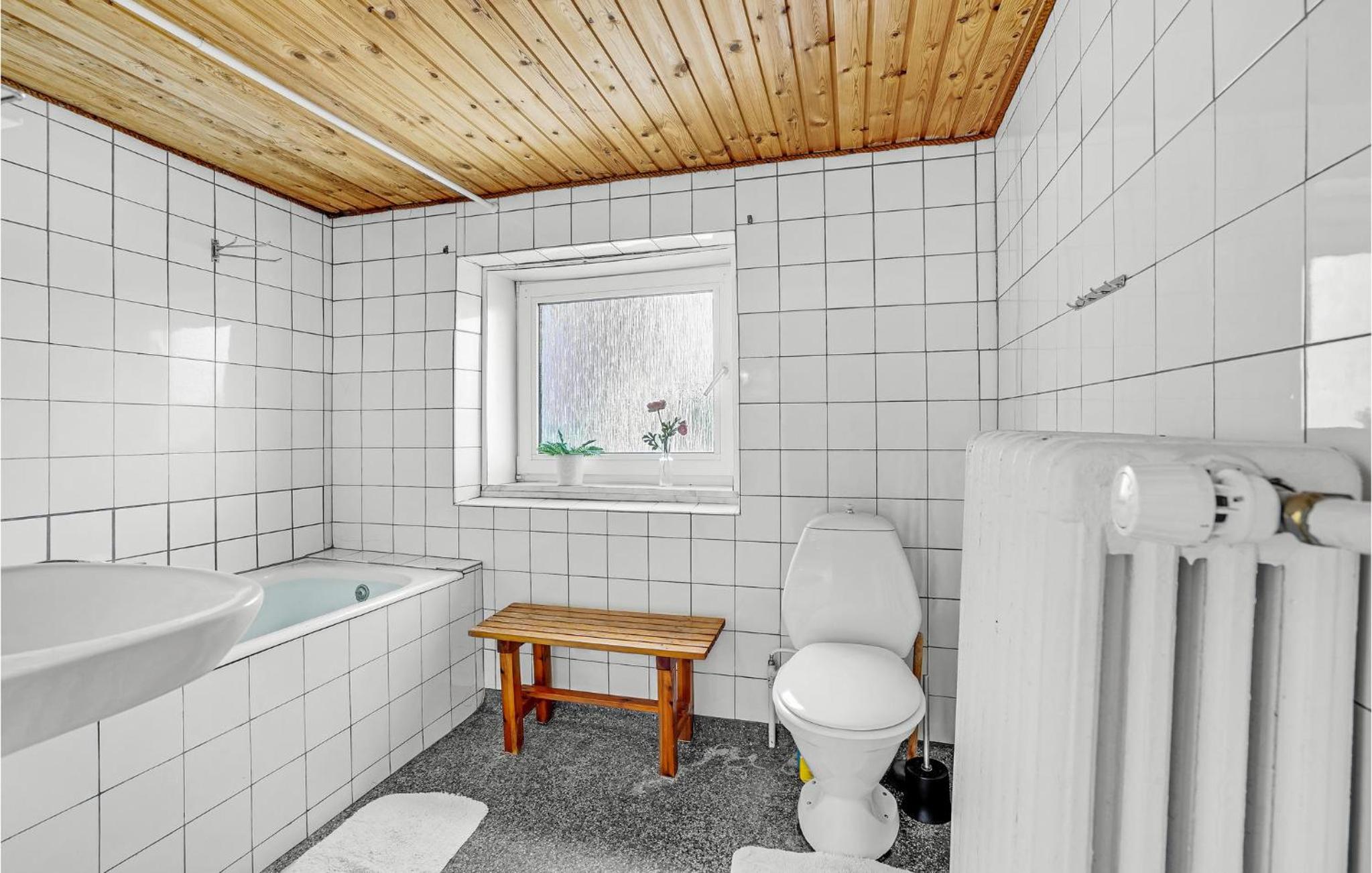Awesome Home In Thyholm With Kitchen