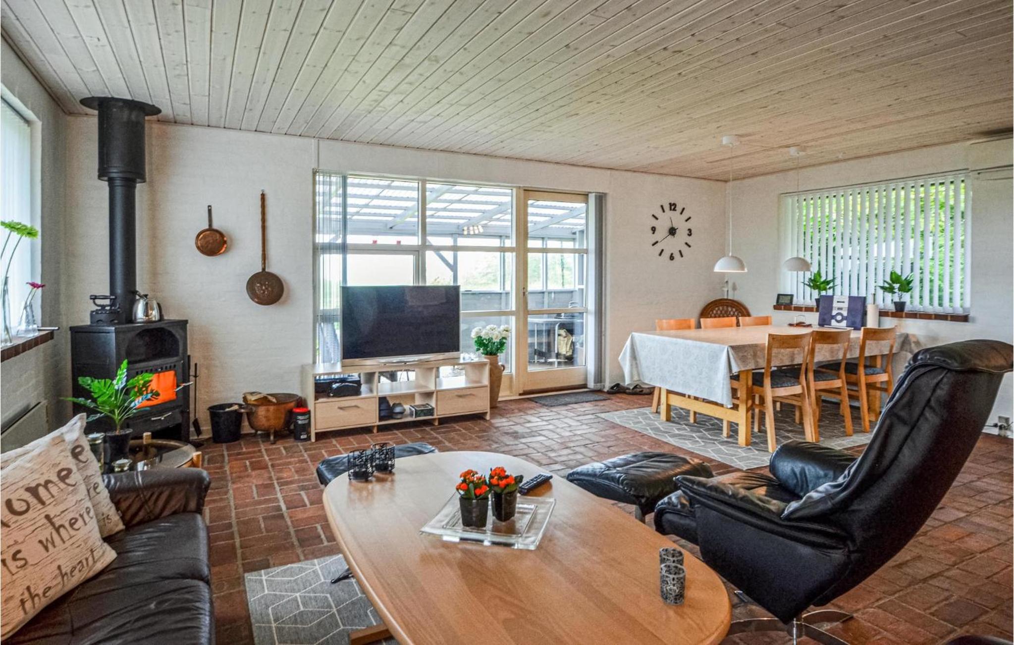 Cozy Home In Vinderup With Wifi view 5