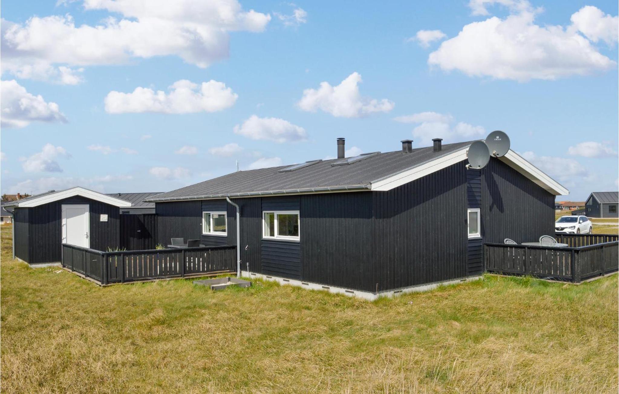 Gorgeous Home In Harboøre With Wifi