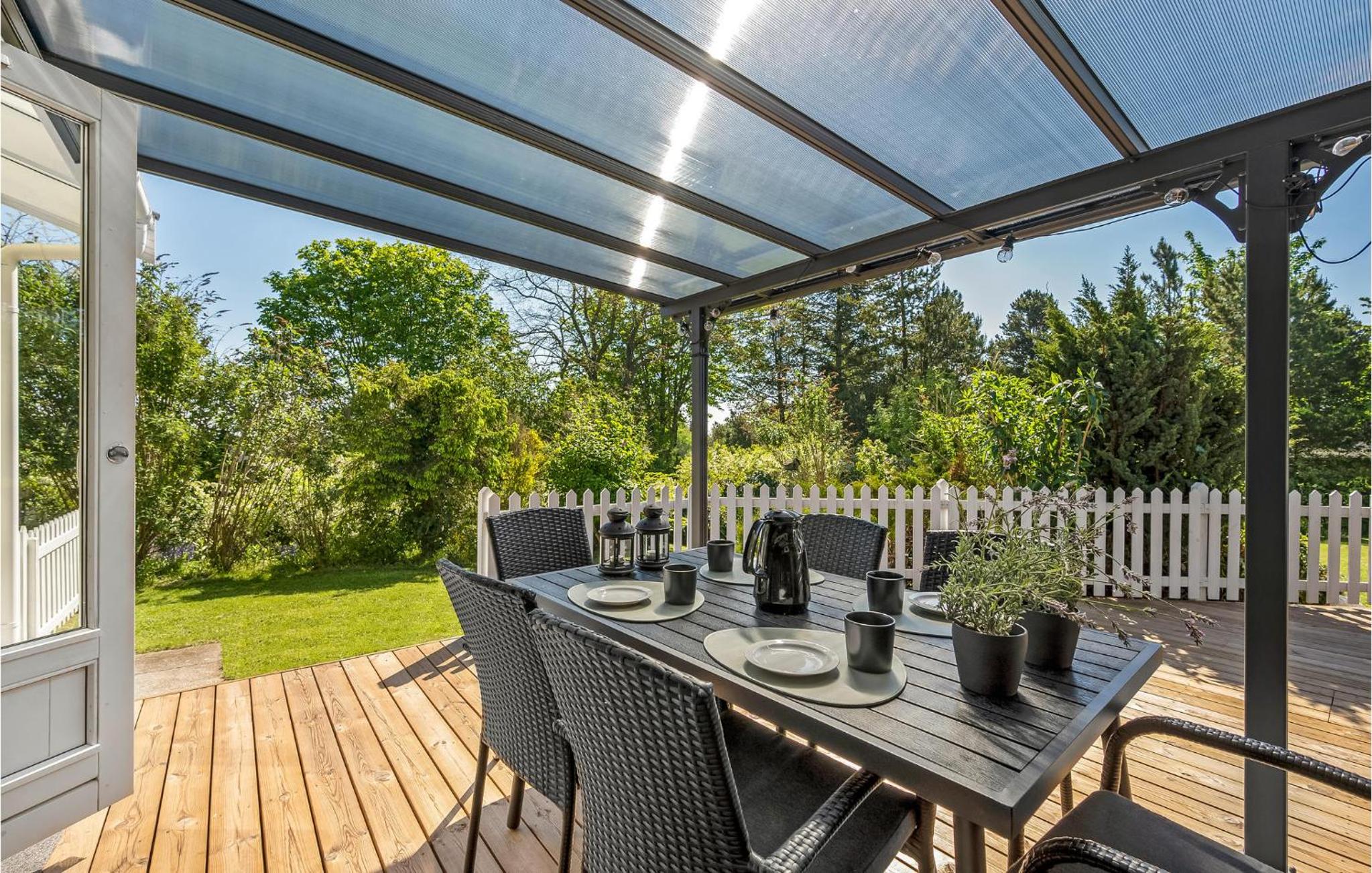 Gorgeous Home In Ebeltoft With Kitchen