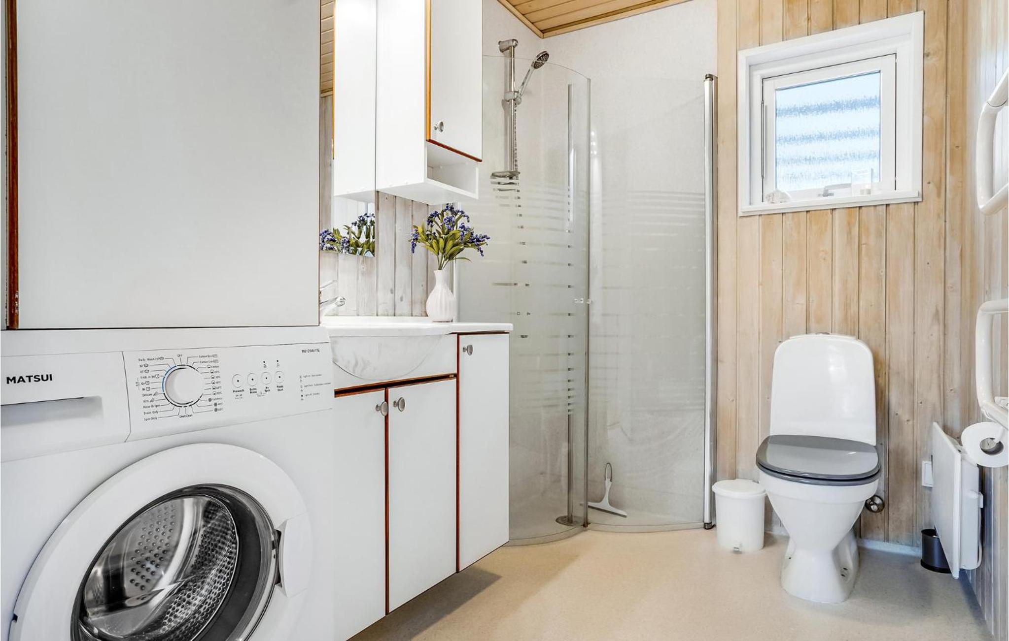 Gorgeous Home In Ebeltoft With Kitchen