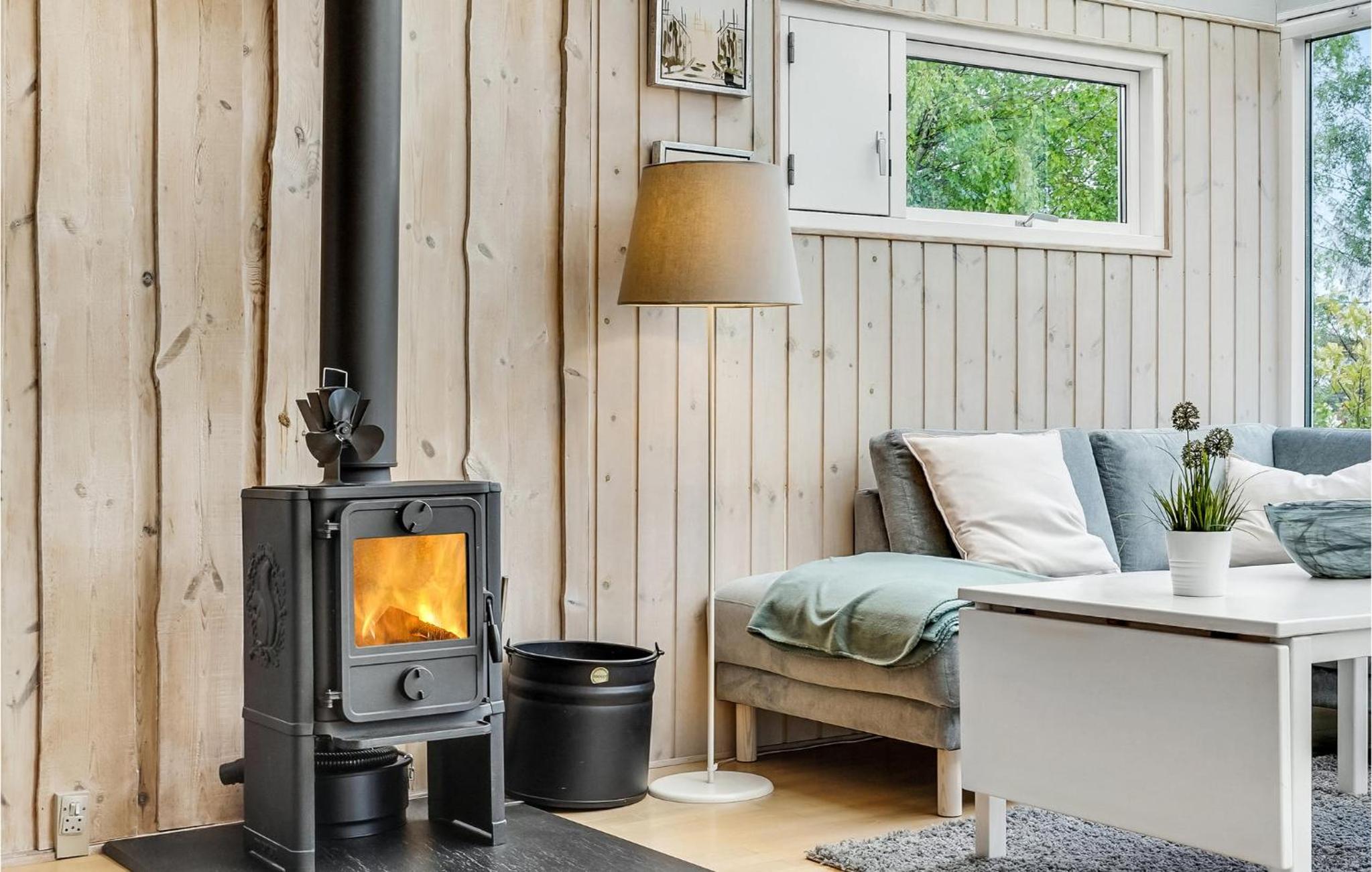 Gorgeous Home In Ebeltoft With Kitchen