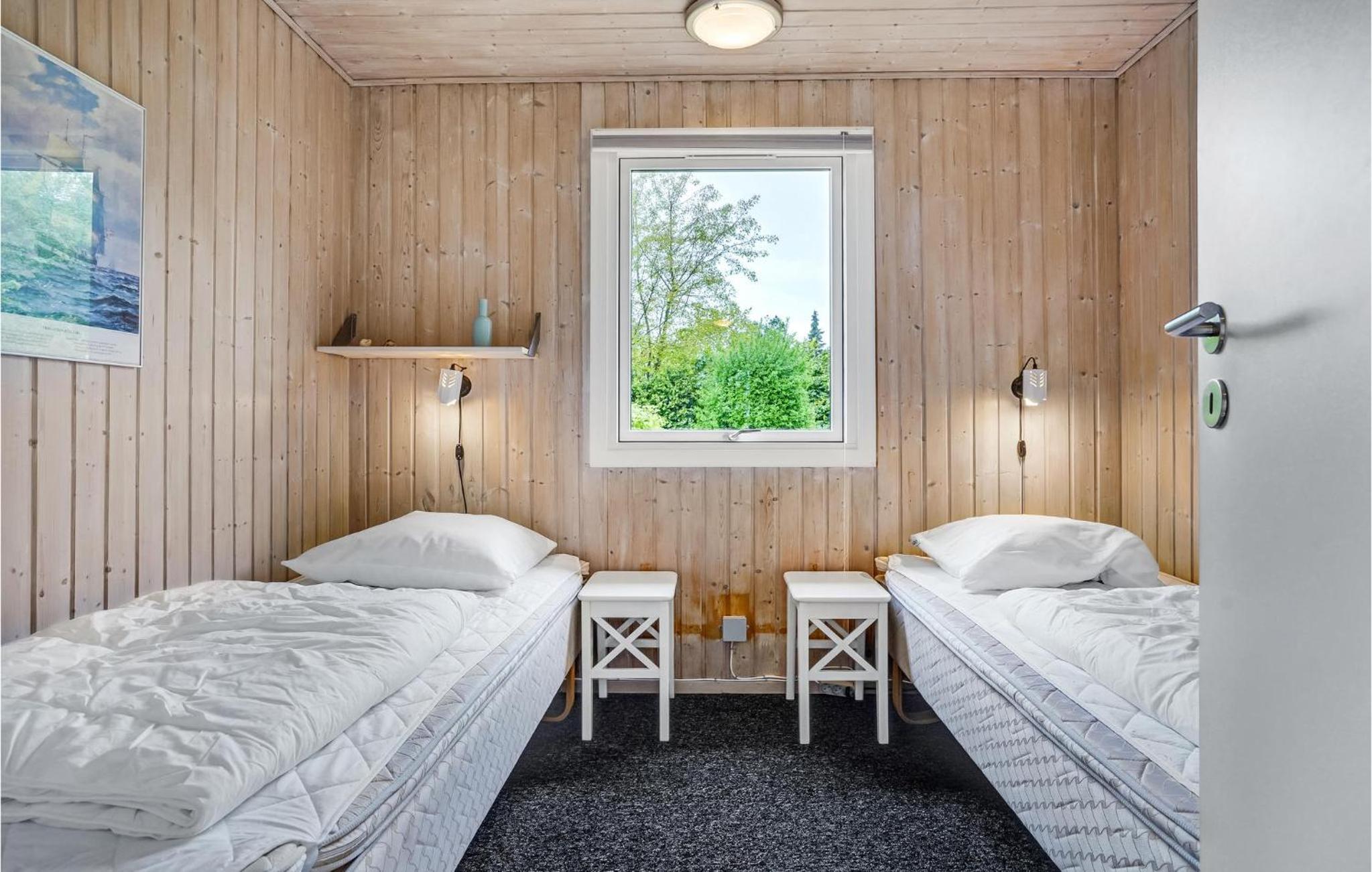 Gorgeous Home In Ebeltoft With Kitchen