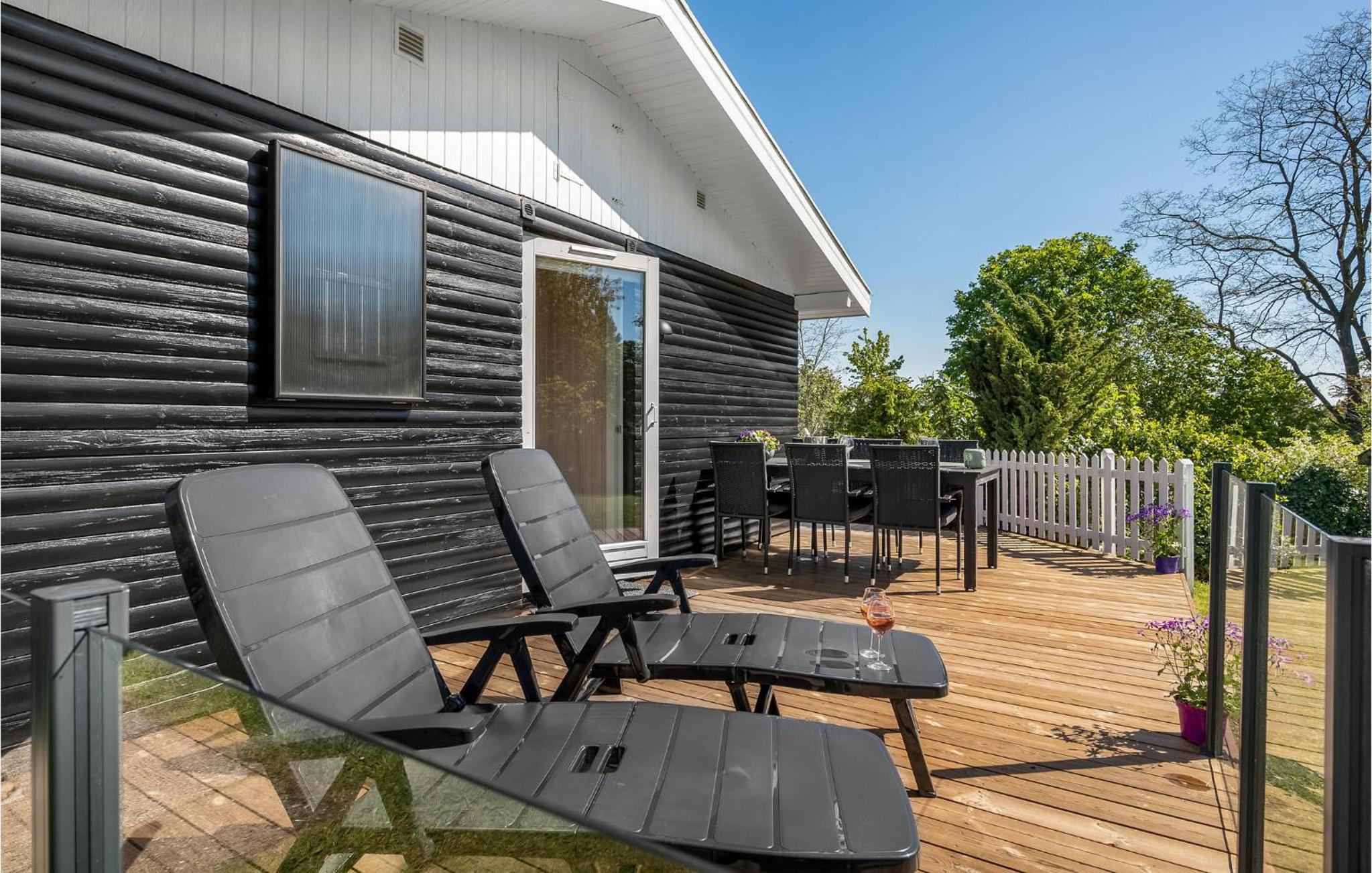 Gorgeous Home In Ebeltoft With Kitchen