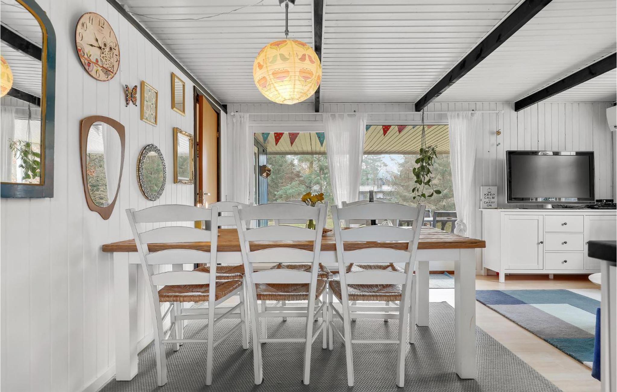 Stunning Home In Aakirkeby With Wifi
