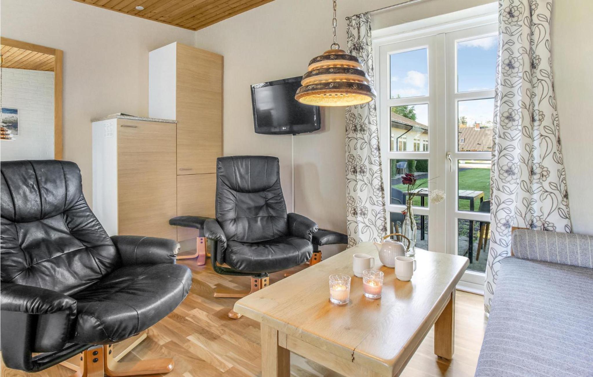 Cozy Apartment In Allinge With Wifi