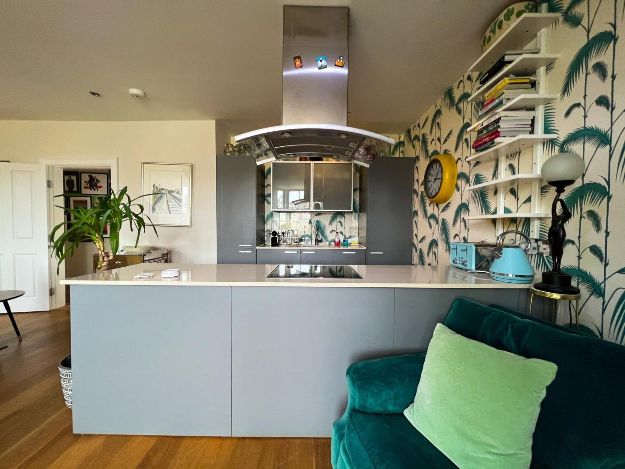 3-Bed Bonny Flat - West End City Centre view 3