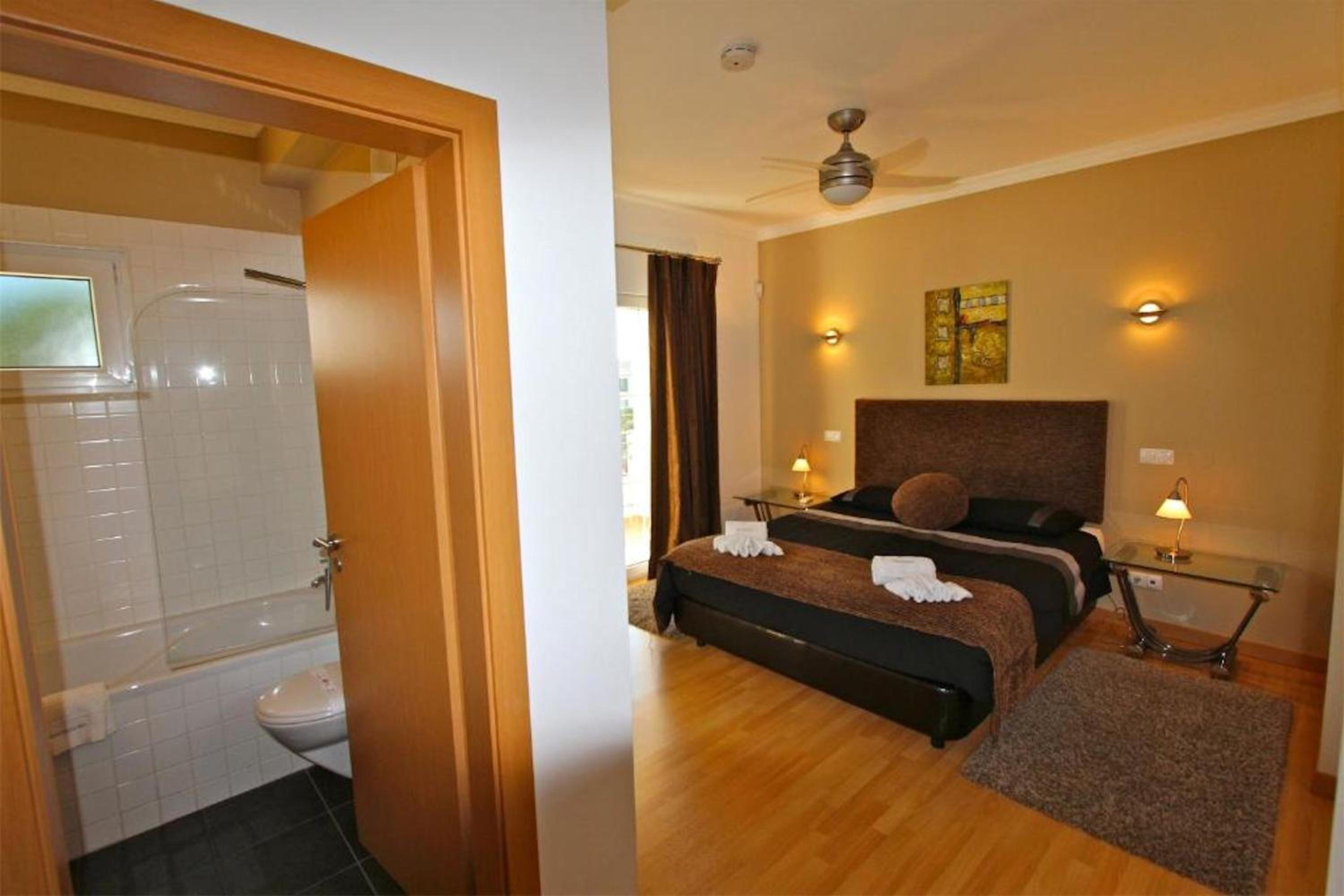 Spacious Vilamoura Villa 4 Bedrooms Villa Amendoeira Table Tennis view 5