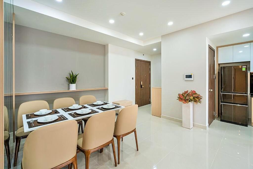 TripleTrees Apartment at Saigon Central - Rivergate Residence District 4