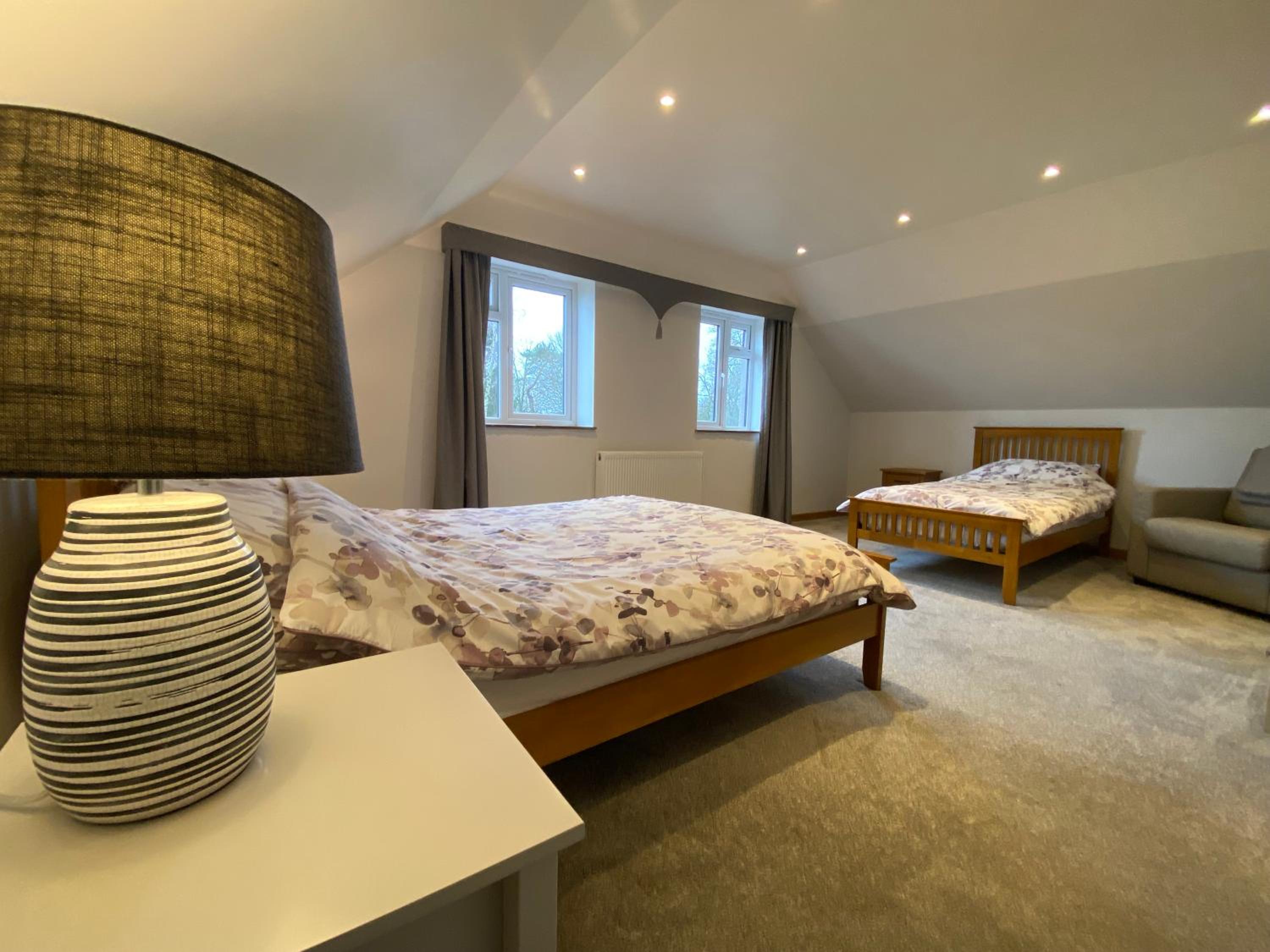 New Bury Cottage near Goodwood view 3
