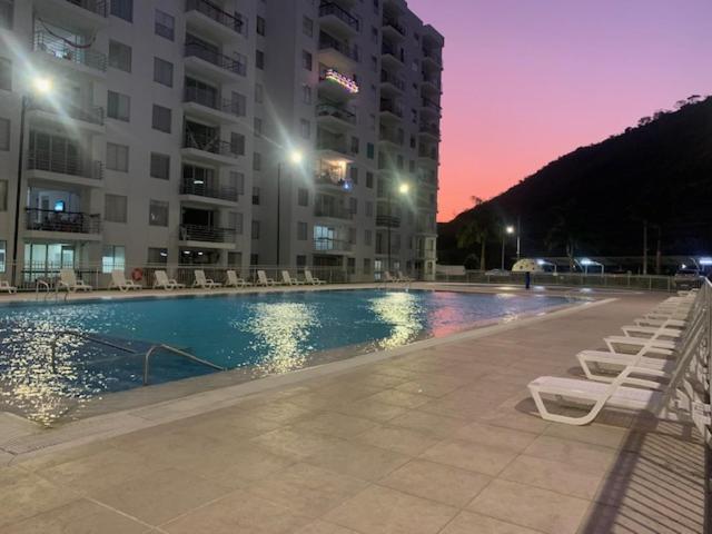 Tu apartamento vacacional en Girardot Cundinamarca - AQUALINA ORANGE