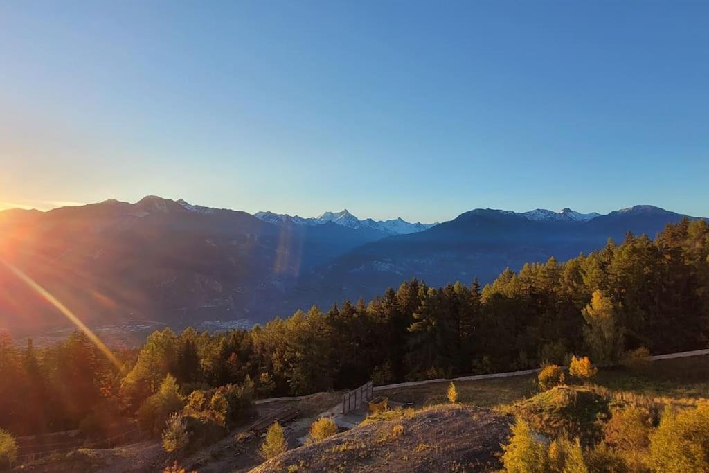 L'AvantGardiste, Spacious 6 bedrooms duplex, panoramic view