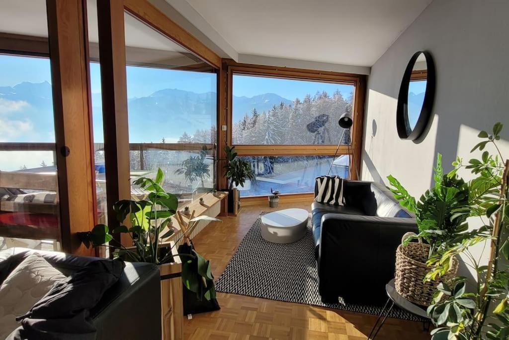 L'AvantGardiste, Spacious 6 bedrooms duplex, panoramic view