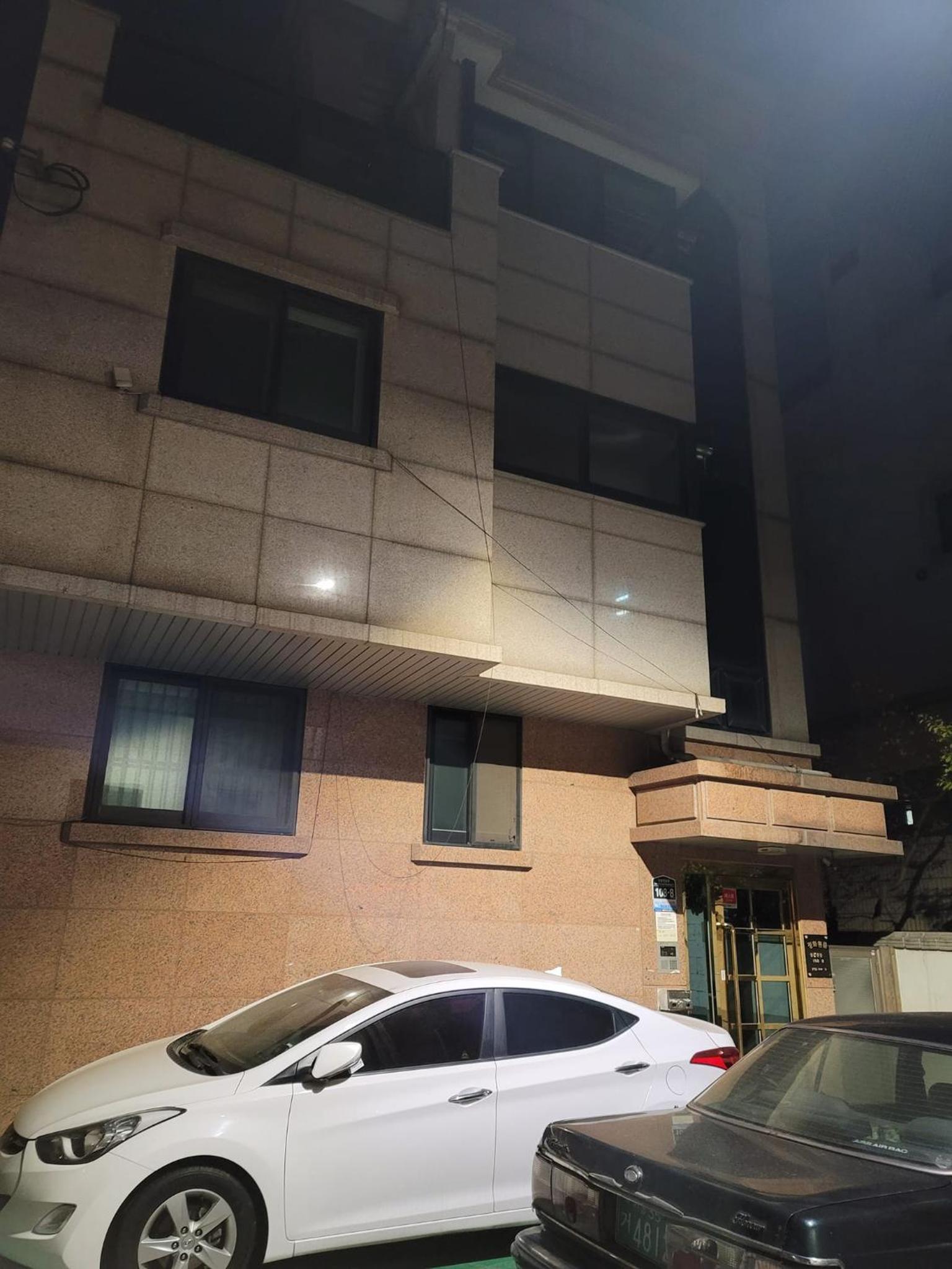 Dongdaemun Studio view 4