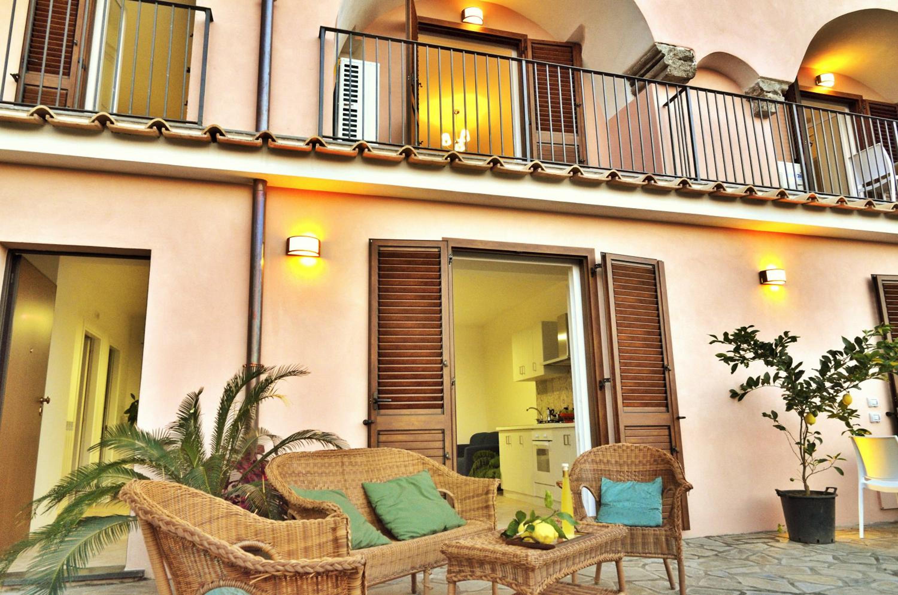 Lemon Flats Sorrento