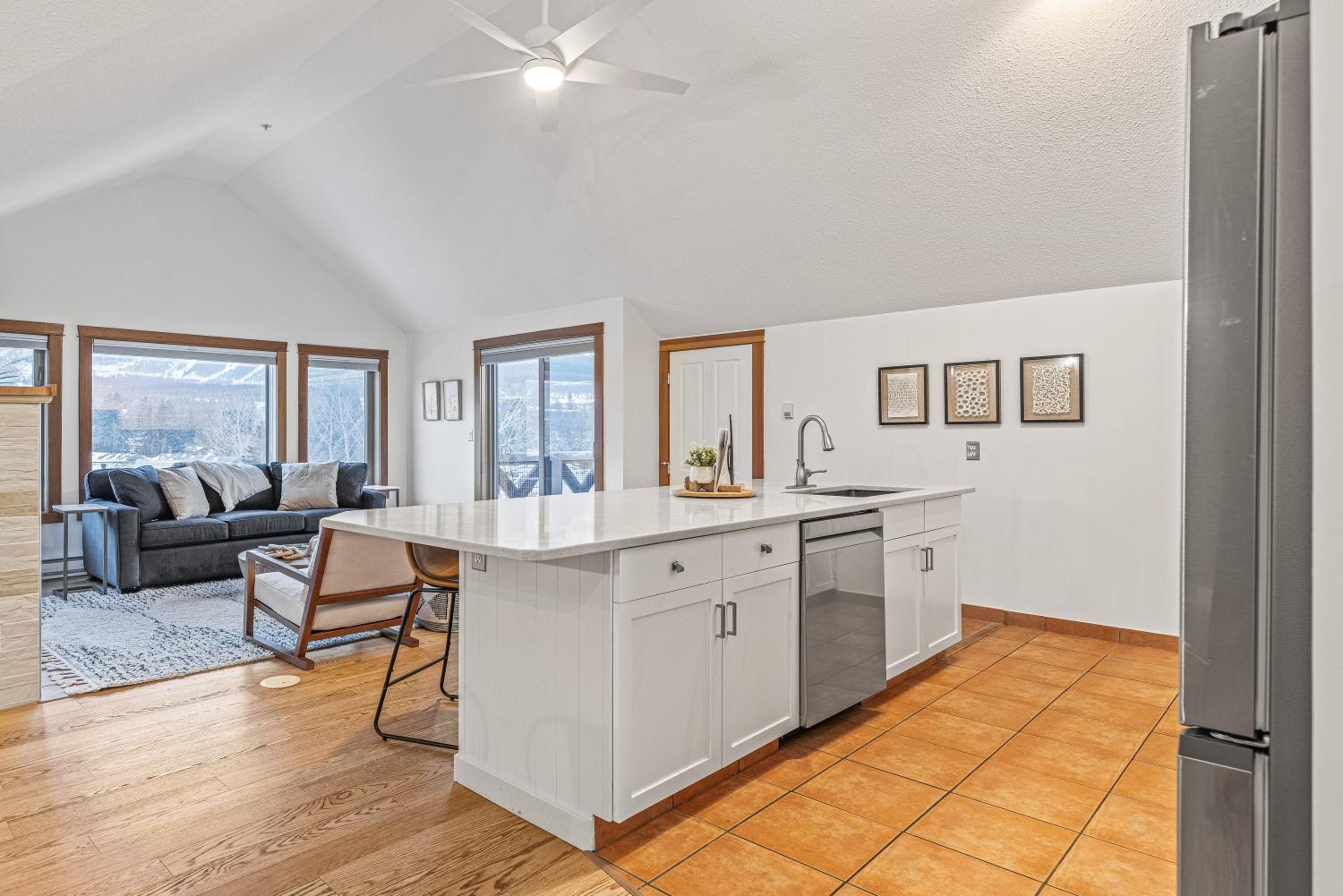 Rooftop Hot tub Spacious Pet Friendly Incredible Views Gym