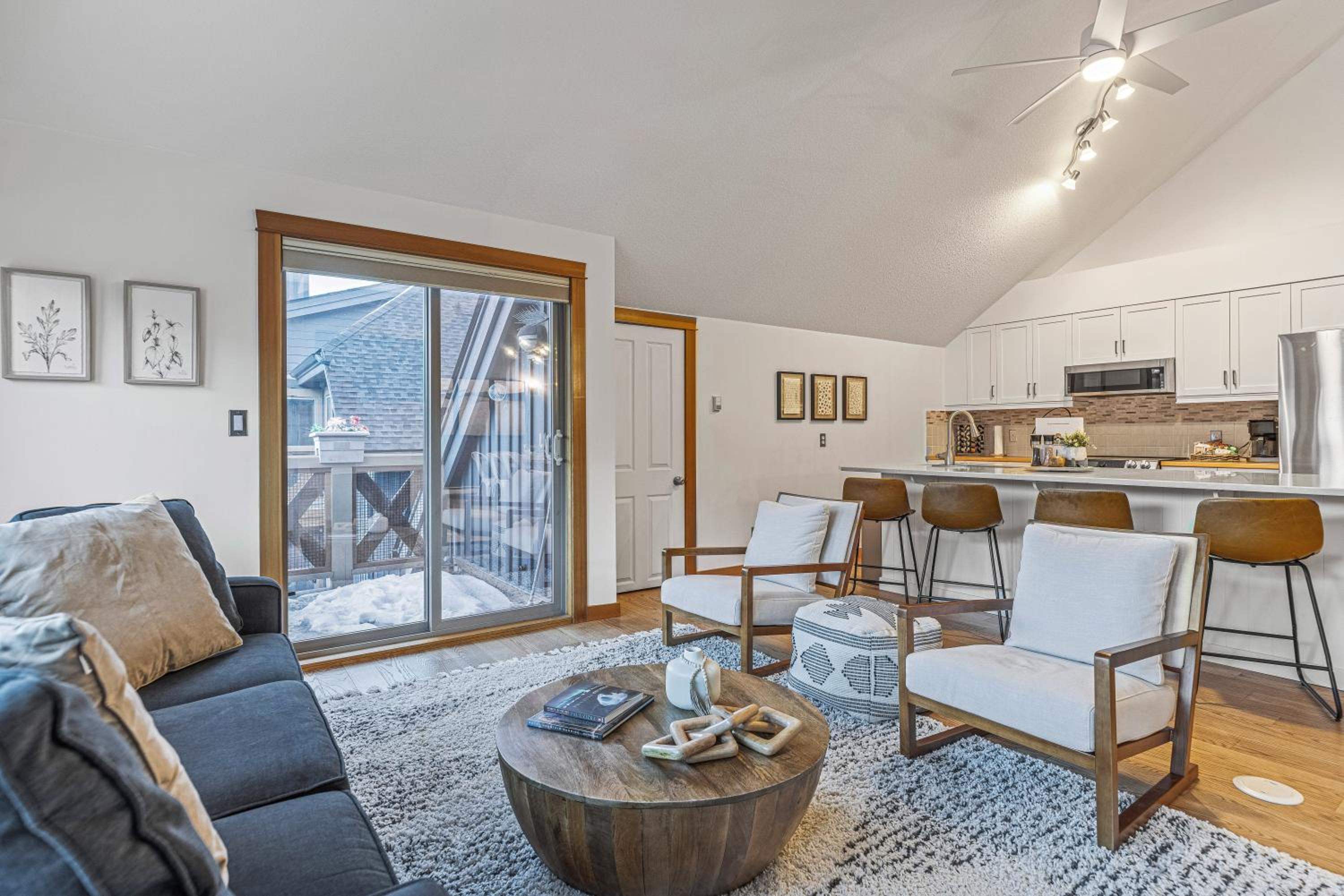Rooftop Hot tub Spacious Pet Friendly Incredible Views Gym