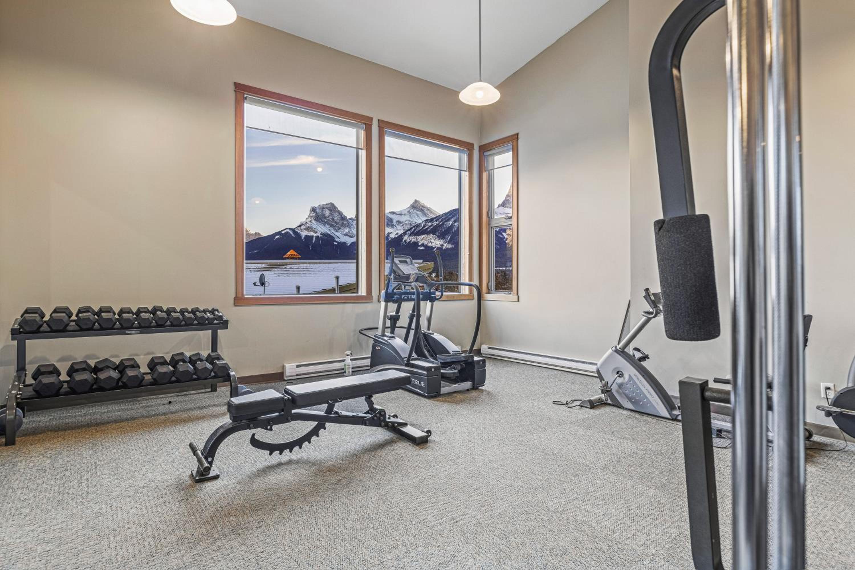 Rooftop Hot tub Spacious Pet Friendly Incredible Views Gym