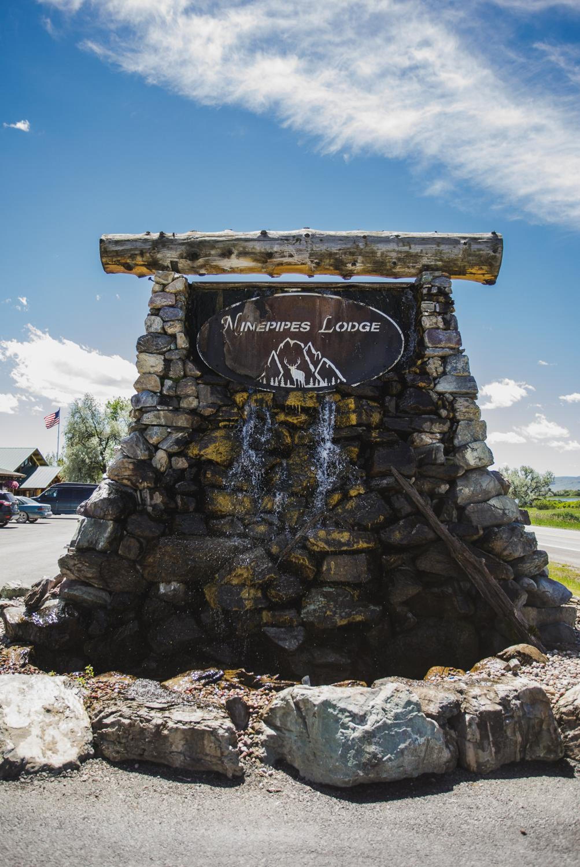 Ninepipes Lodge