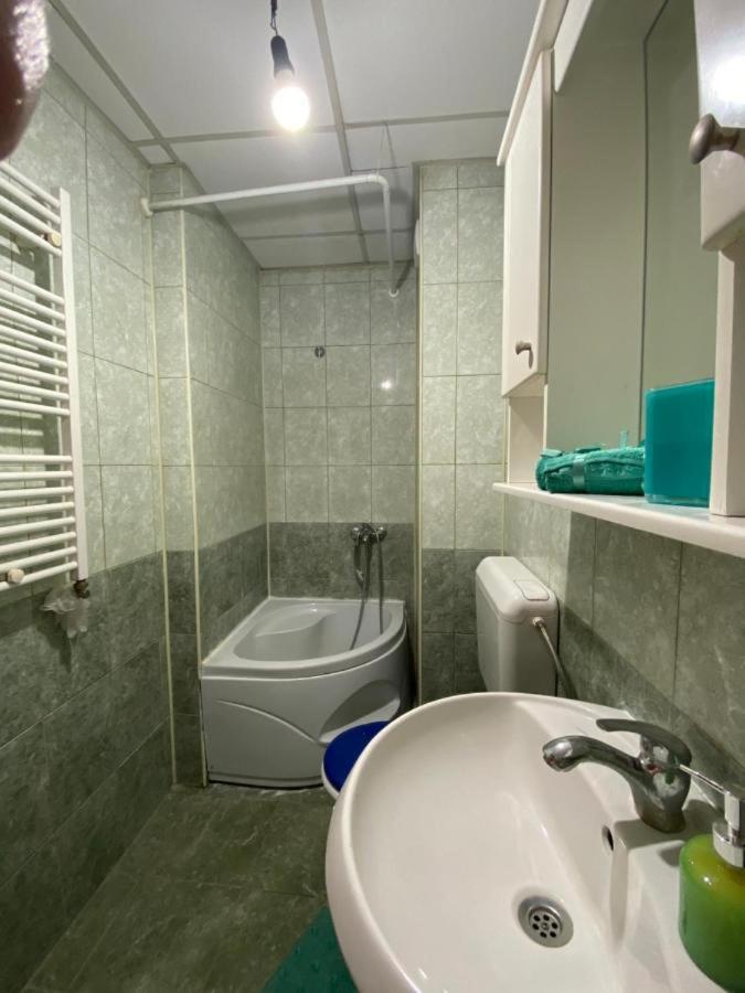 Tea Apartment en Skopje — bathroom