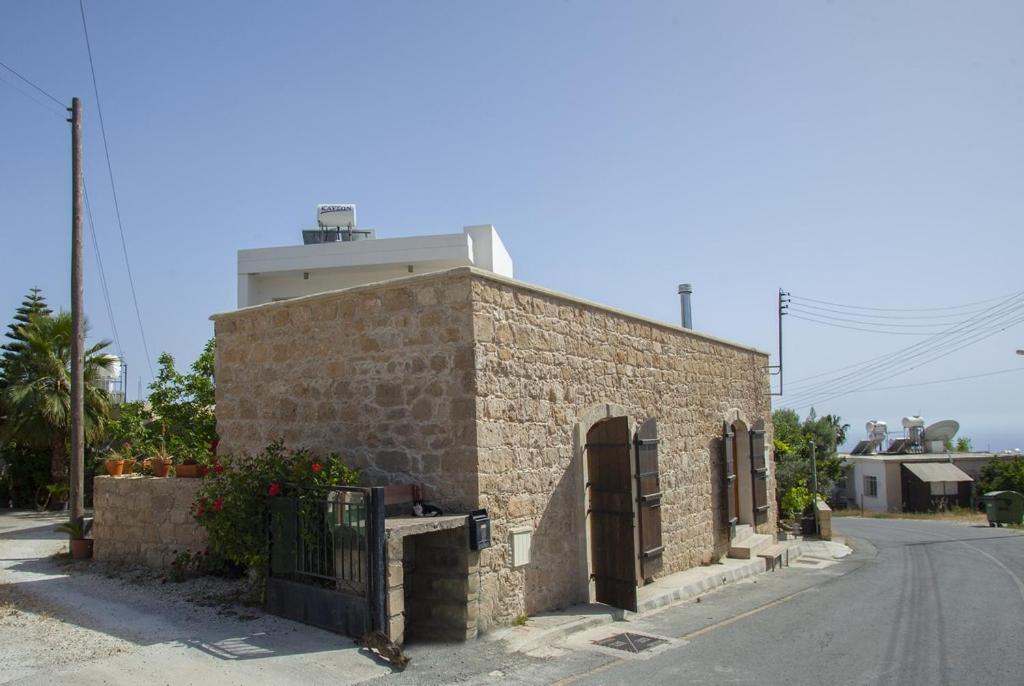 Mesogi Cottage