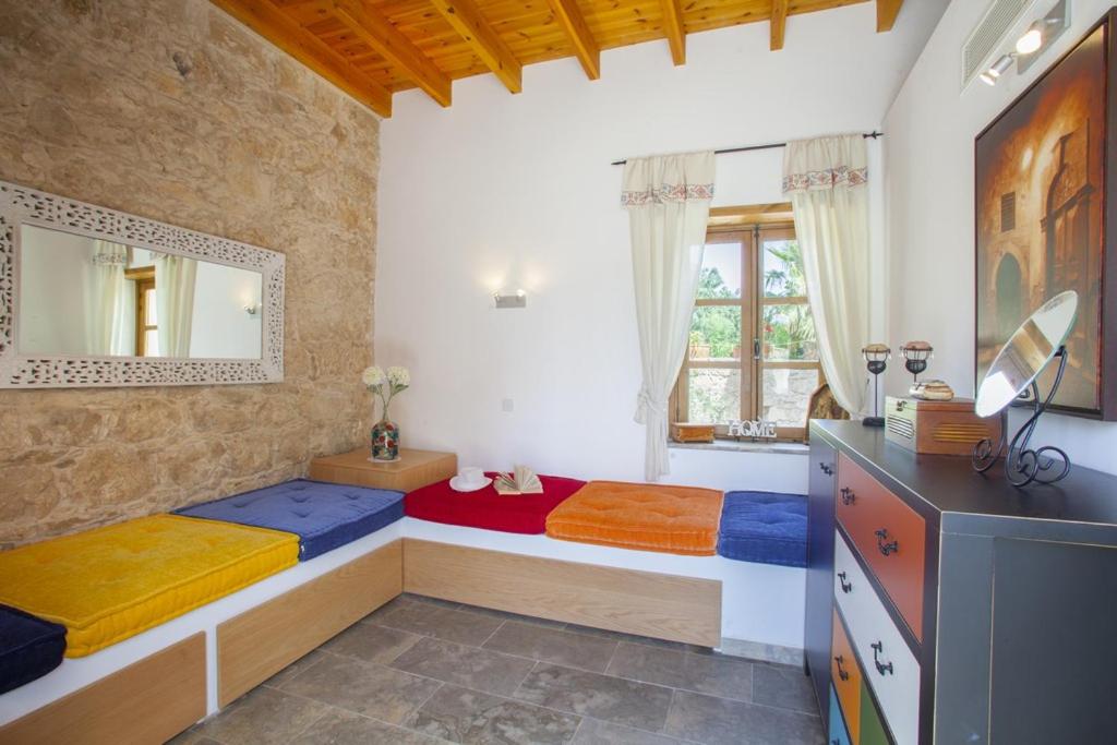Mesogi Cottage