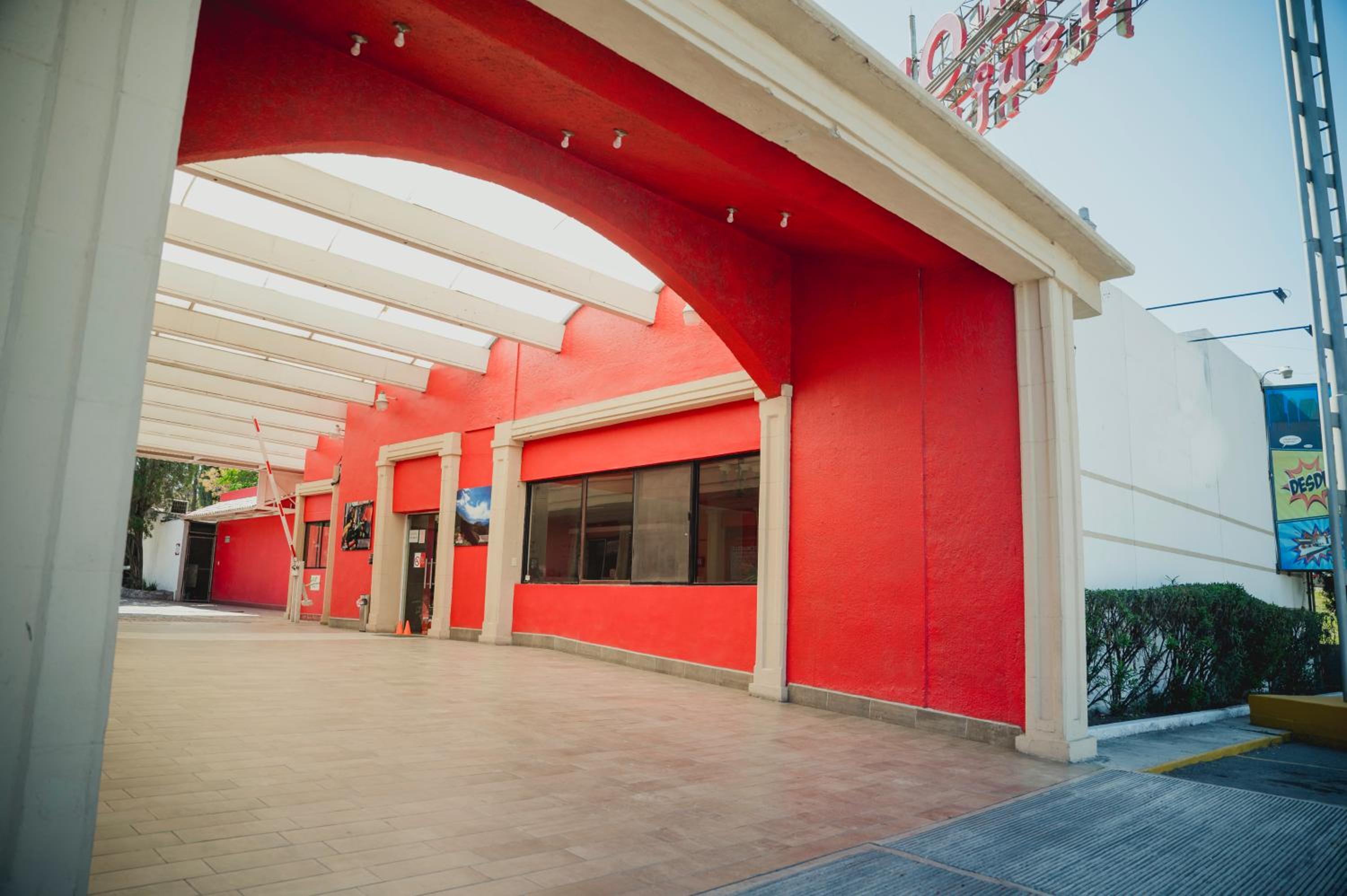 Saltillo Vacations - Hotel La Fuente, Saltillo - Property Image 1