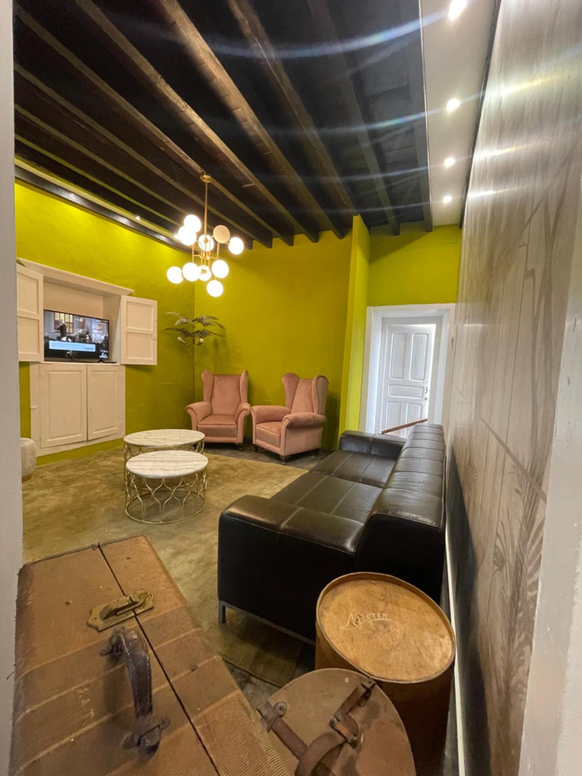 lounge