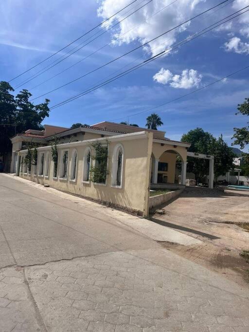 Hotel Flores Condominios Depa Lili - Image 1