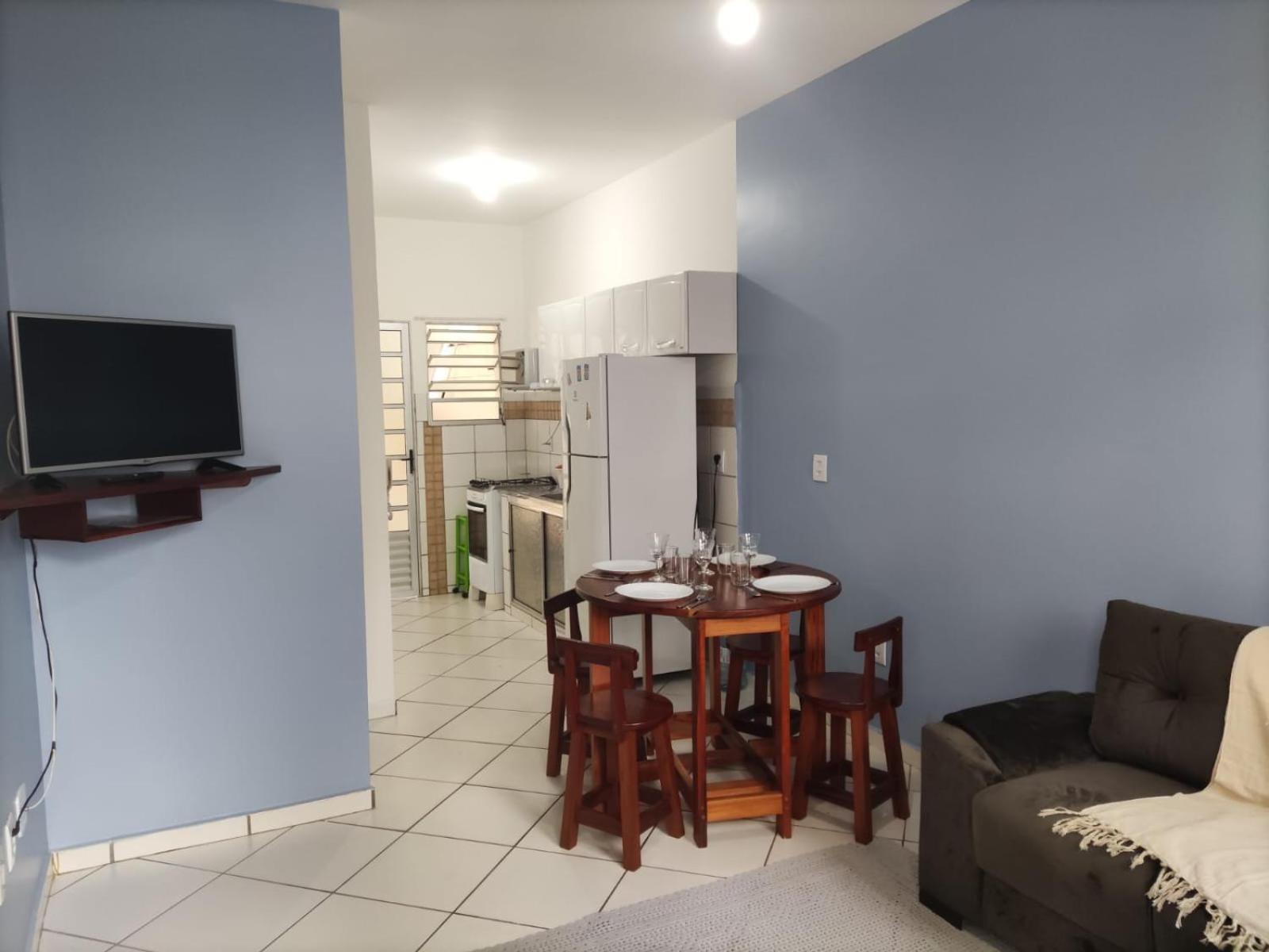 Apartamento aconchegante e espaçoso no Itaguá.