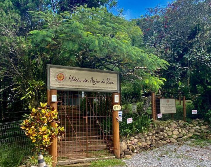 Condomínio Aldeia dos Anjosdo Rosa