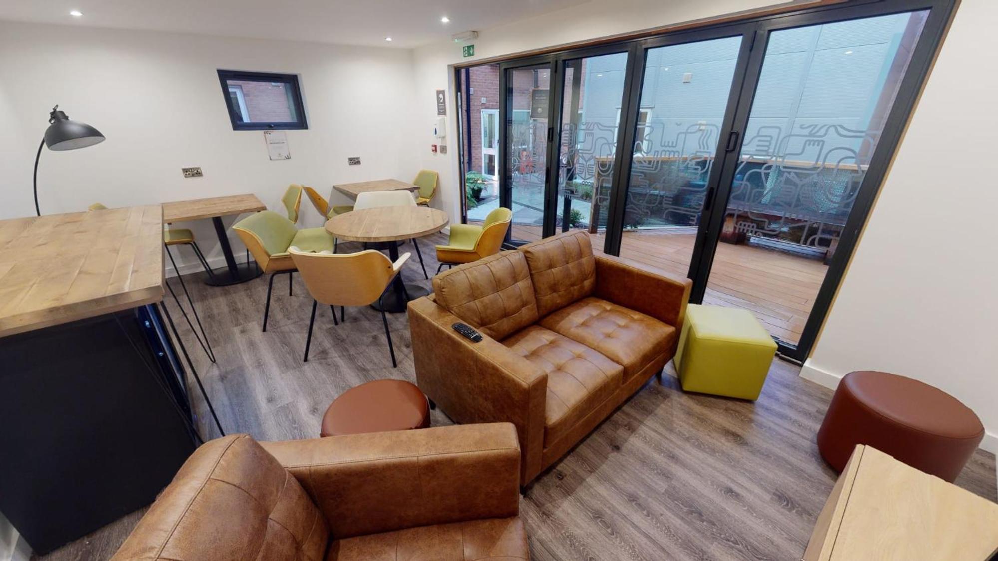 iQ Great Newton House in Liverpool