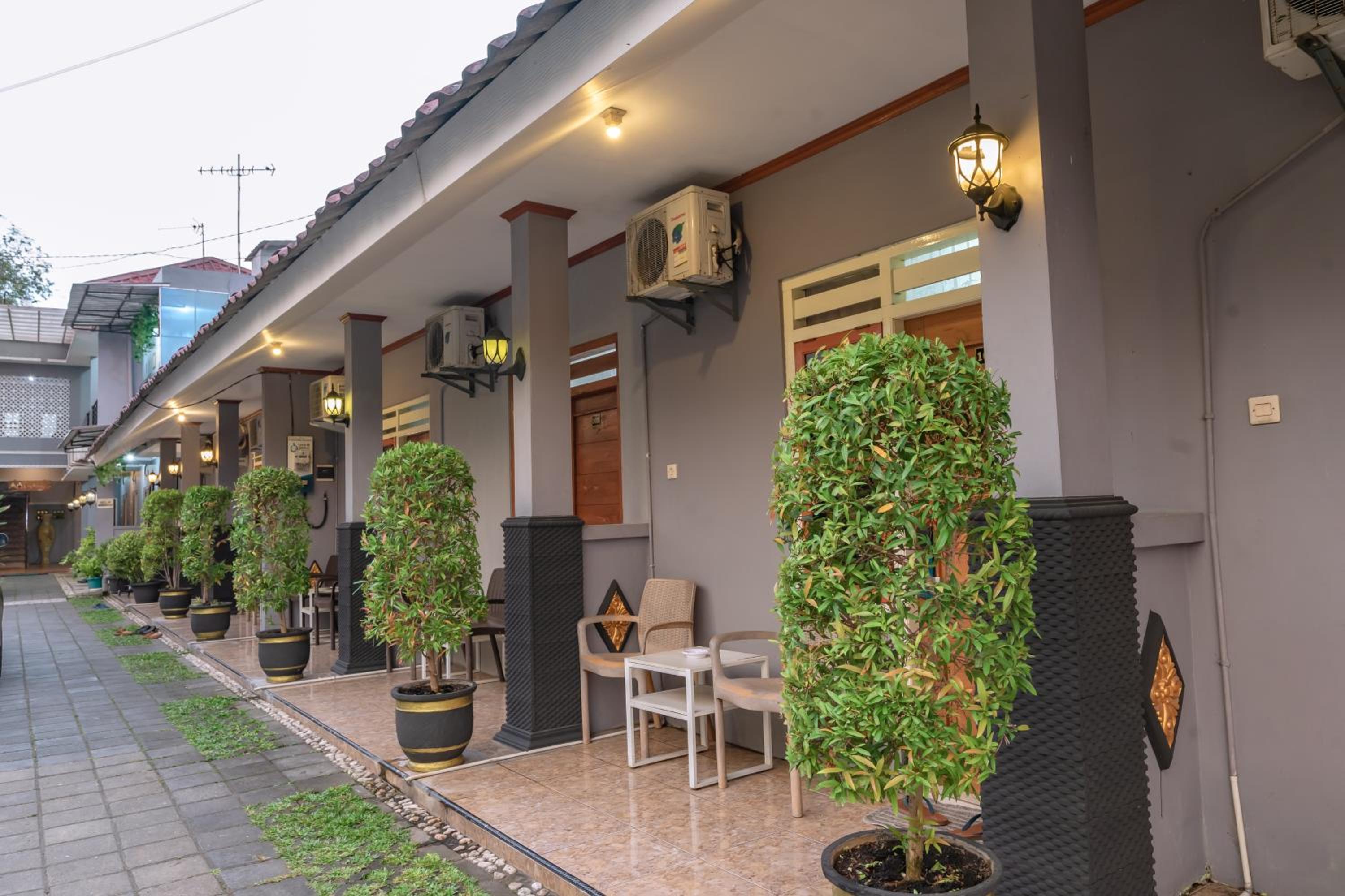 Metro Malioboro Living