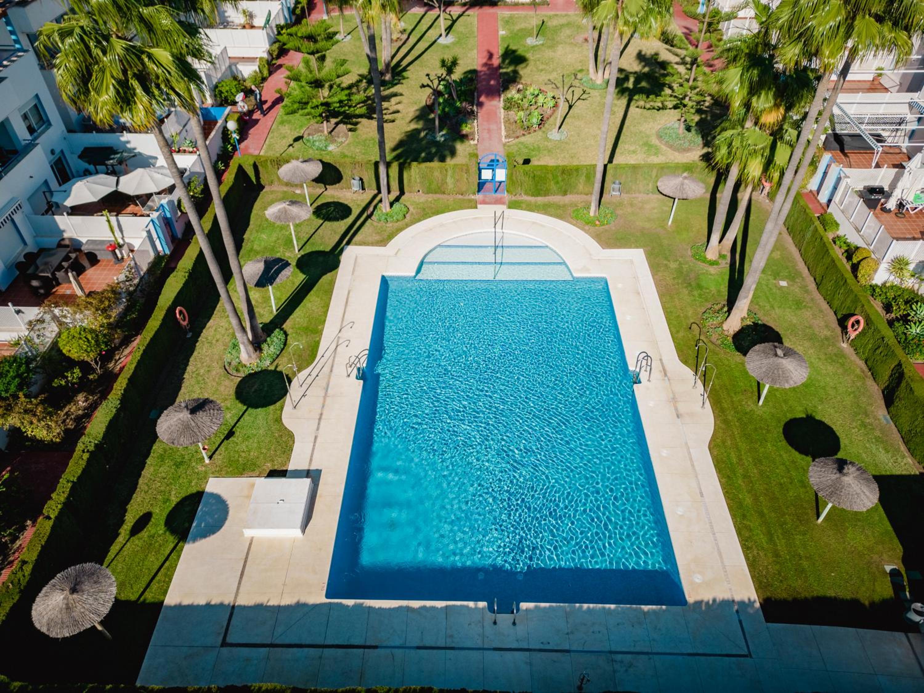 Casa adosada familiar en complejo con piscina - Bel Air 28 view 4