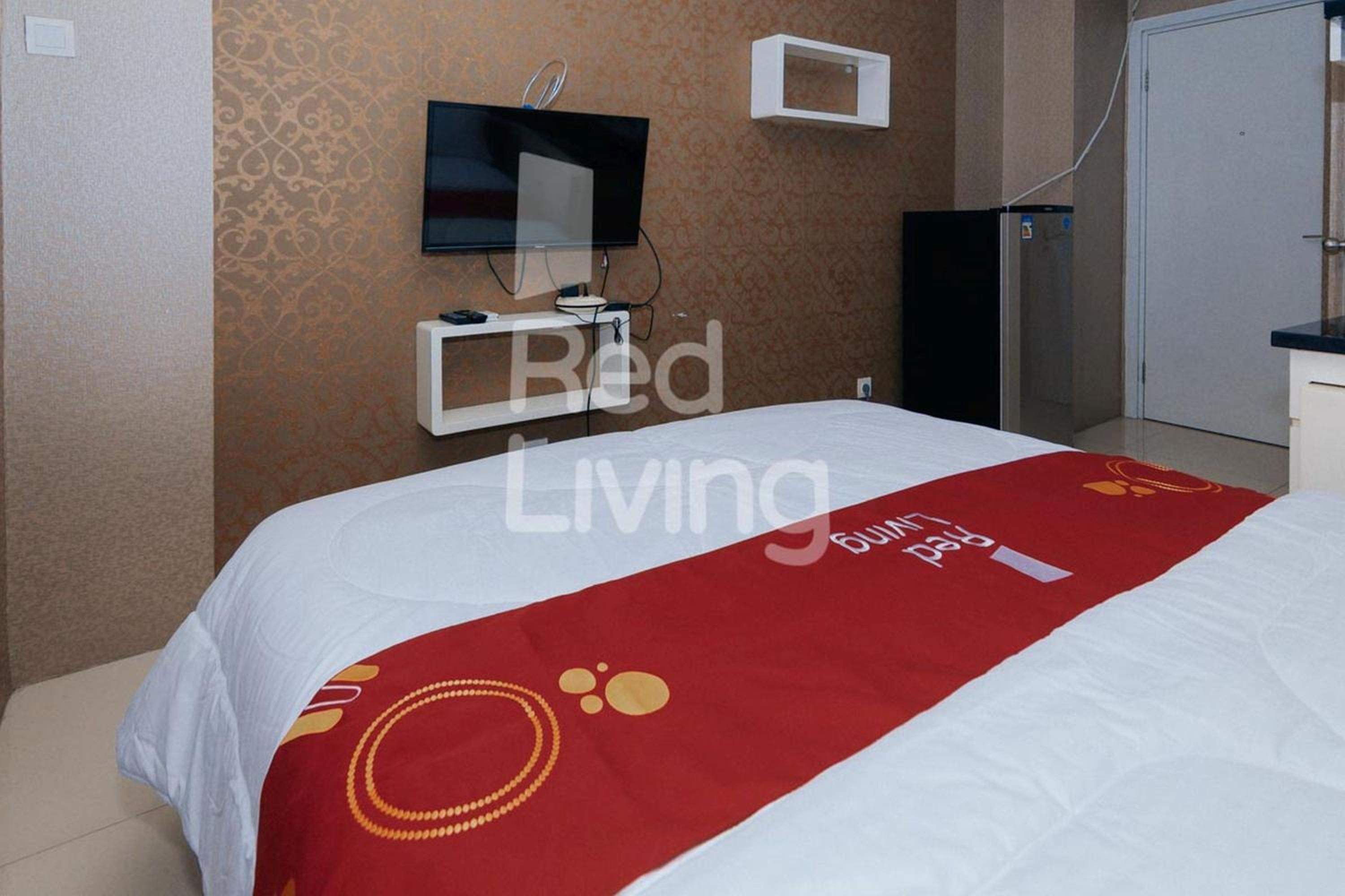 RedLiving Apartemen Green Pramuka - Family Group Tower Orchid view 2