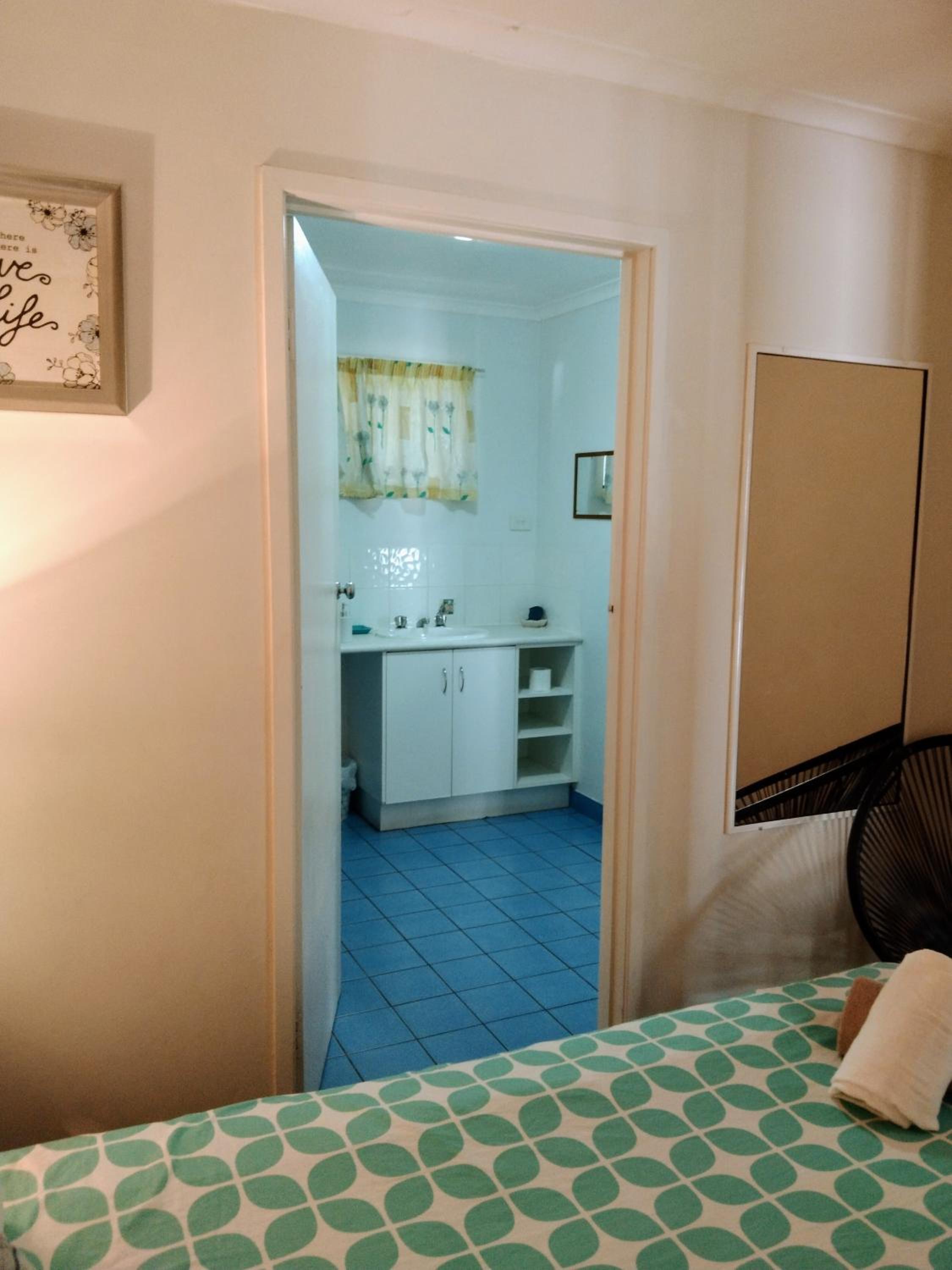 Bargara Beach Motor Inn budget accommodation pet friendly on application - Property Image 18