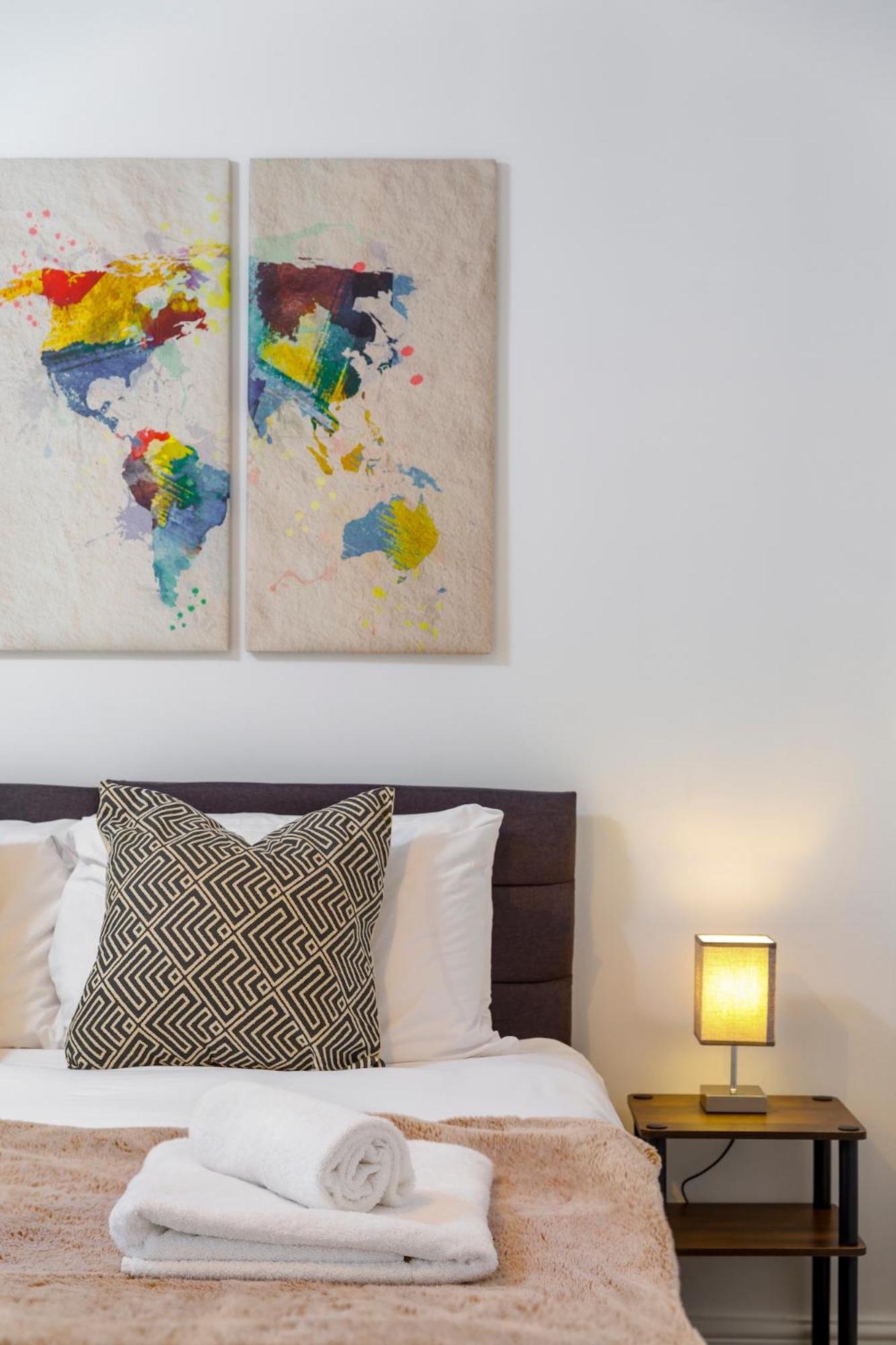 Serenity Square - Wow location central Brighton sleeps 4 view 5