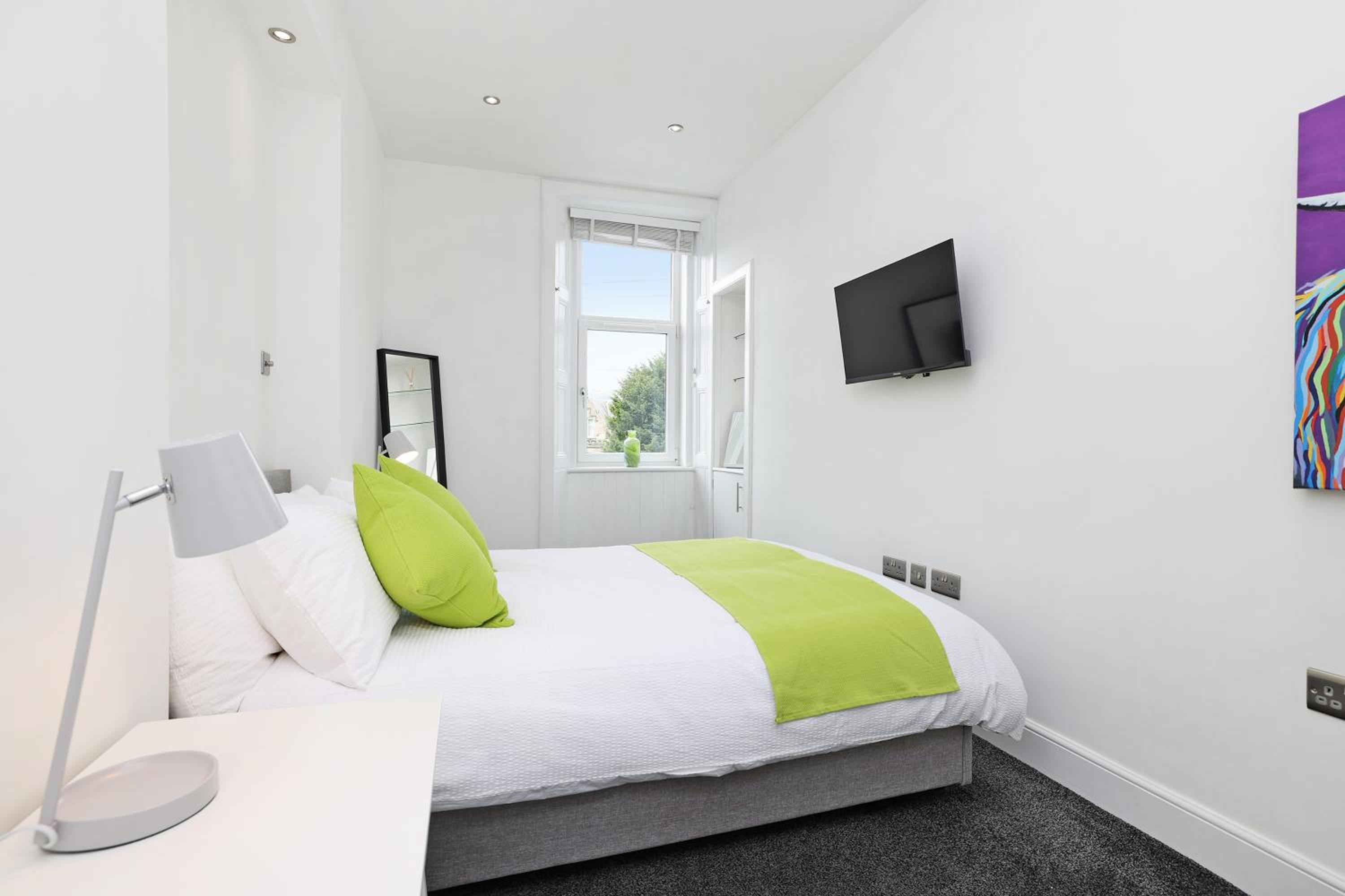 One bed apartment in the heart of Innerleithen view 2