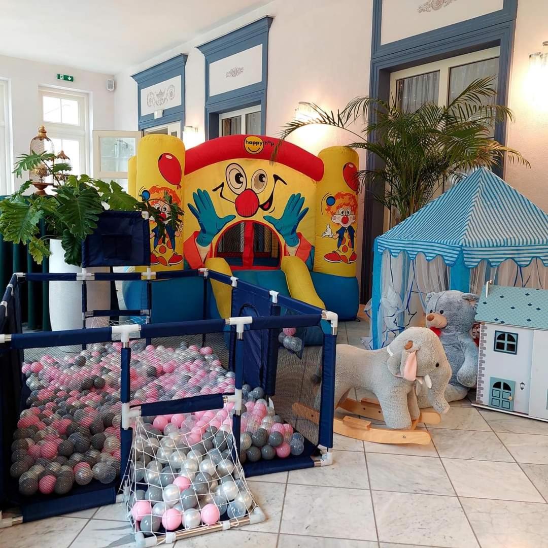 children's play area