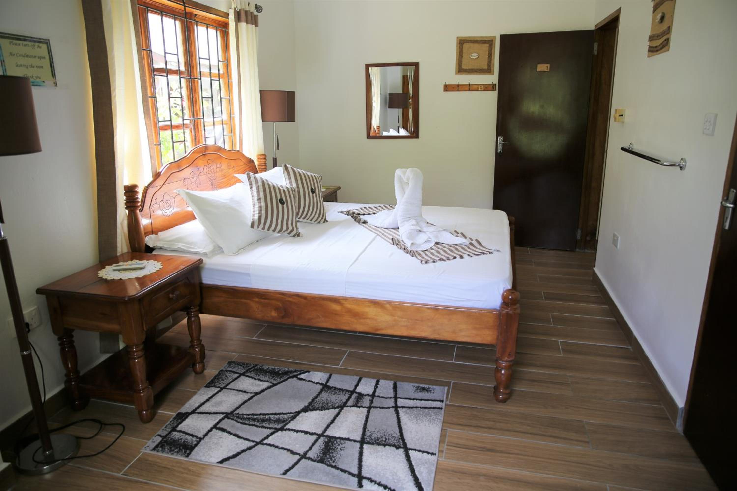 Tannette Villa 37