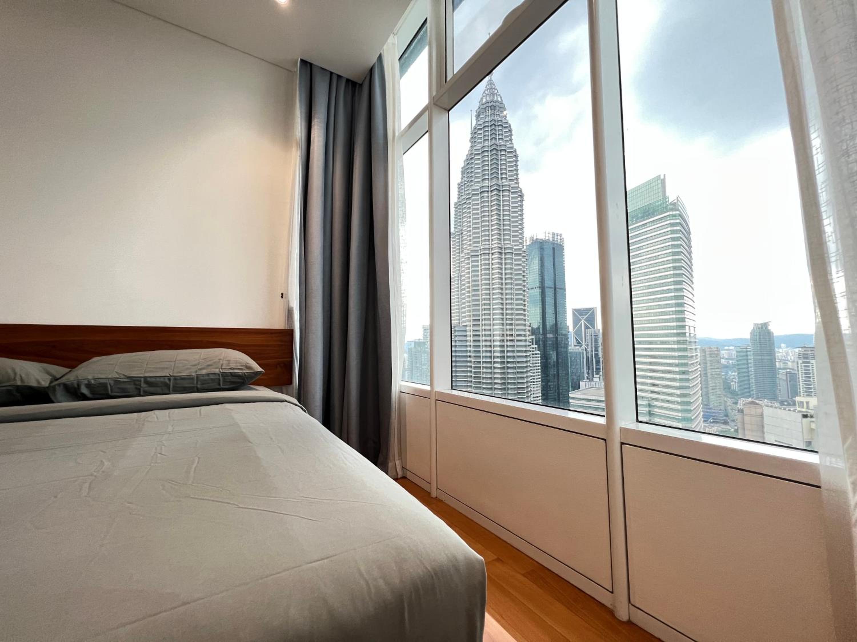 Sky Suites KLCC by GENESIS
