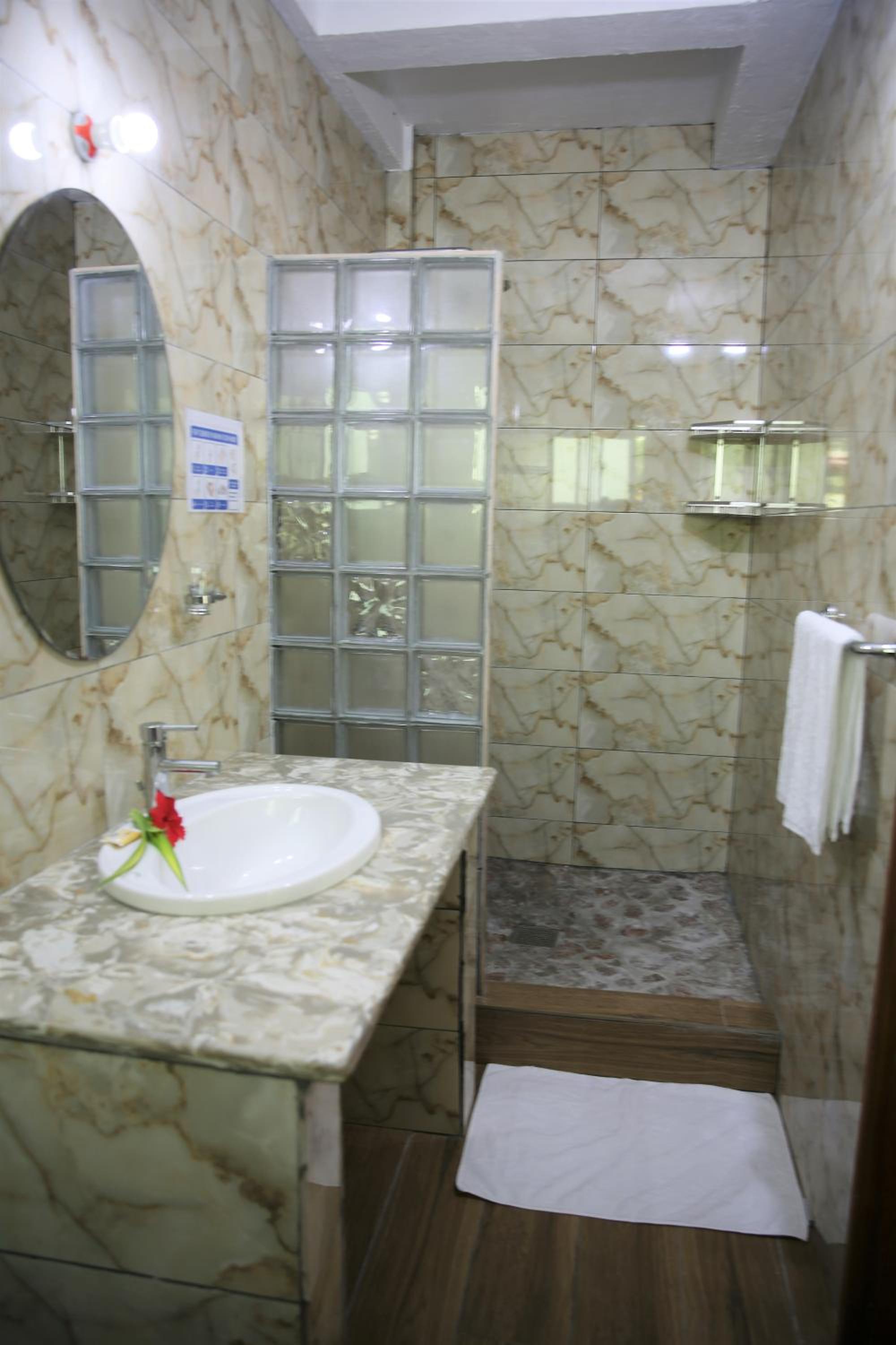 Tannette Villa 40